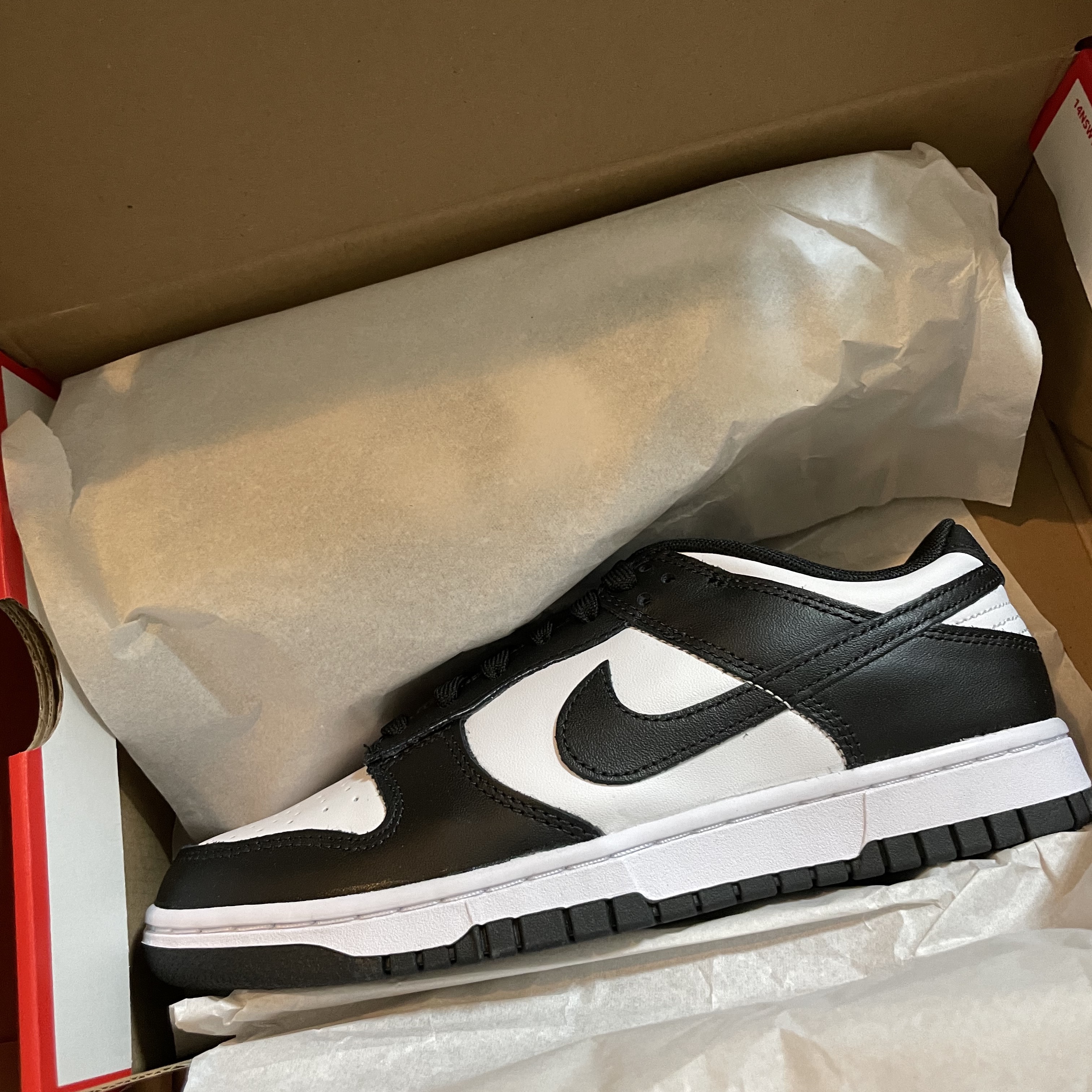 Nike Dunk Low Retro Black 착용 스타일 - 1