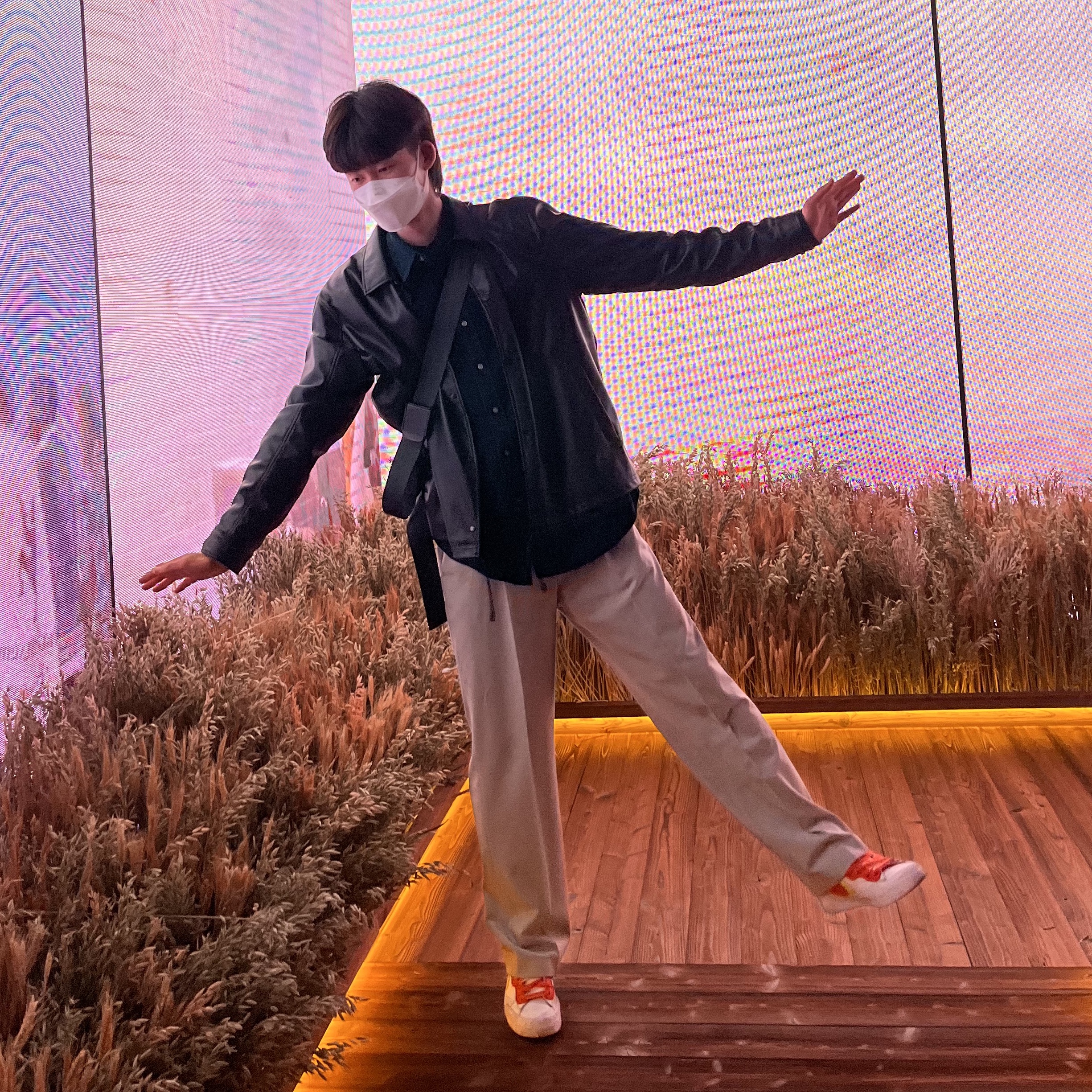 Nike x Sacai Blazer Low Magma Orange 착용 스타일