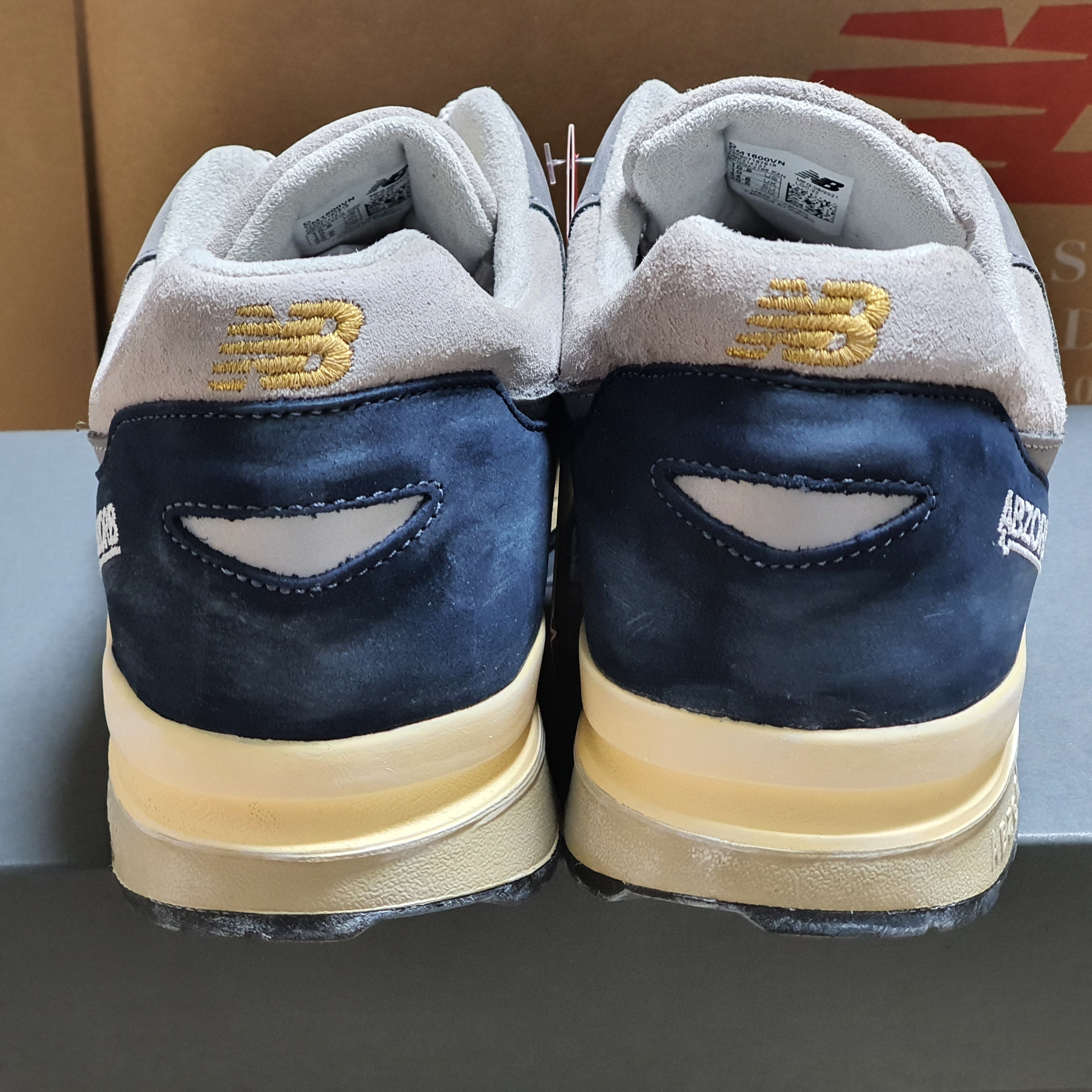 New Balance 1600 Premium Vintage Navy 착용 스타일 - 4