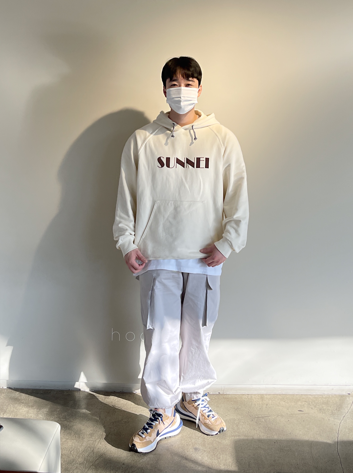 Nike x Sacai VaporWaffle Sesame and Blue Void 착용 스타일 - 1