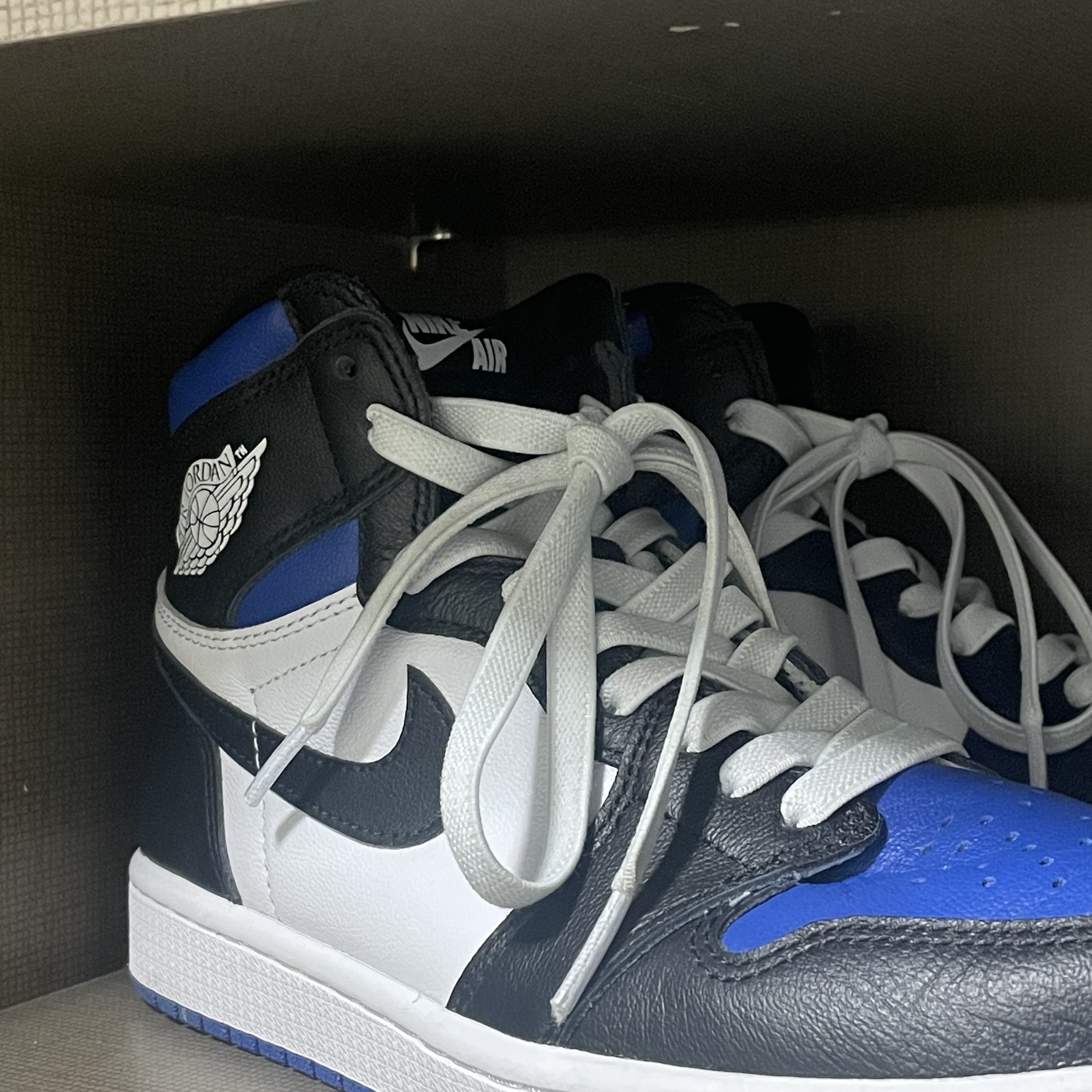 Jordan 1 Retro High OG Royal Toe 착용 스타일