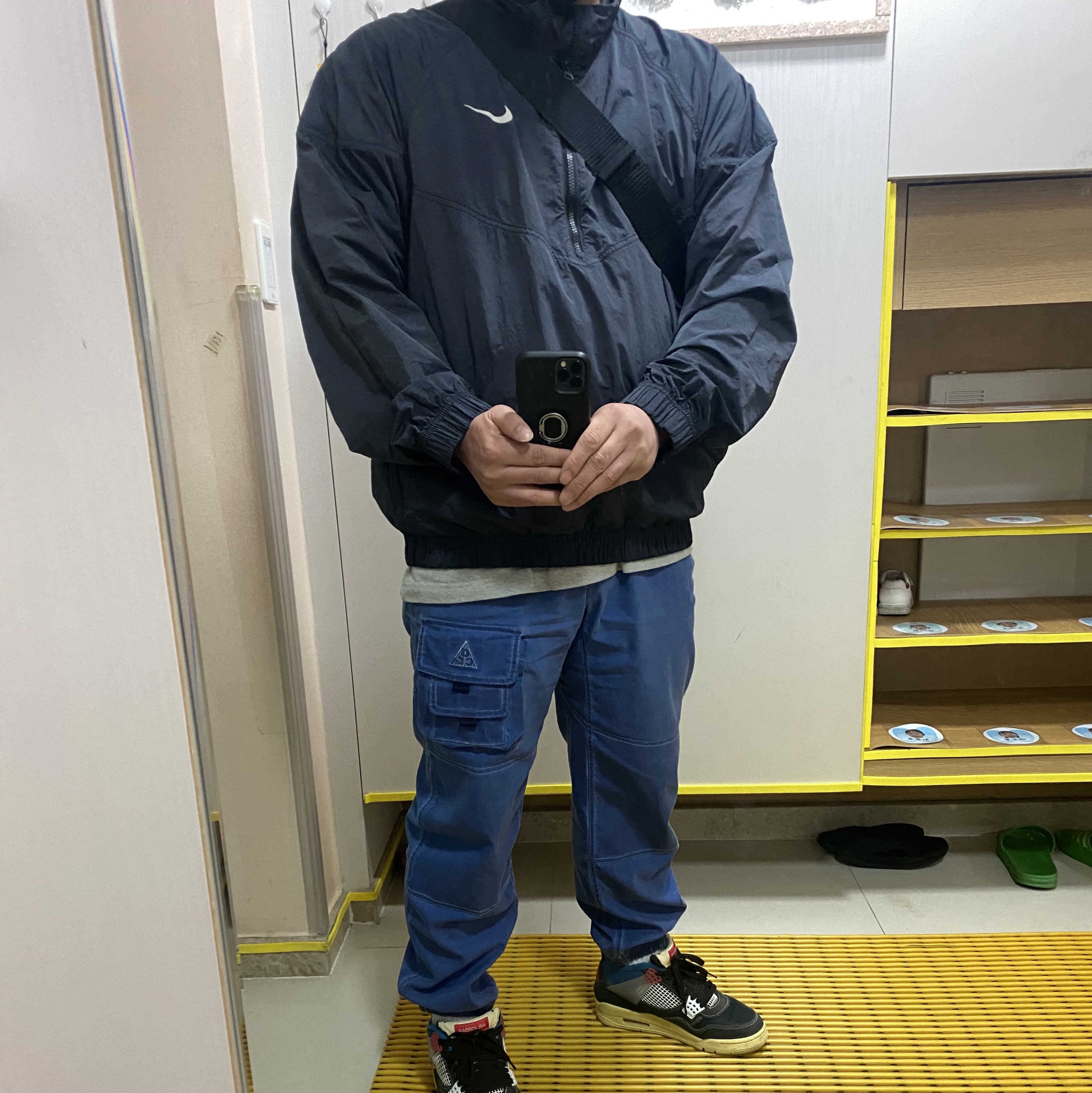 Jordan 4 x Union Retro Off Noir, Nike x Stussy Windrunner Jacket Off Noir 착용 스타일