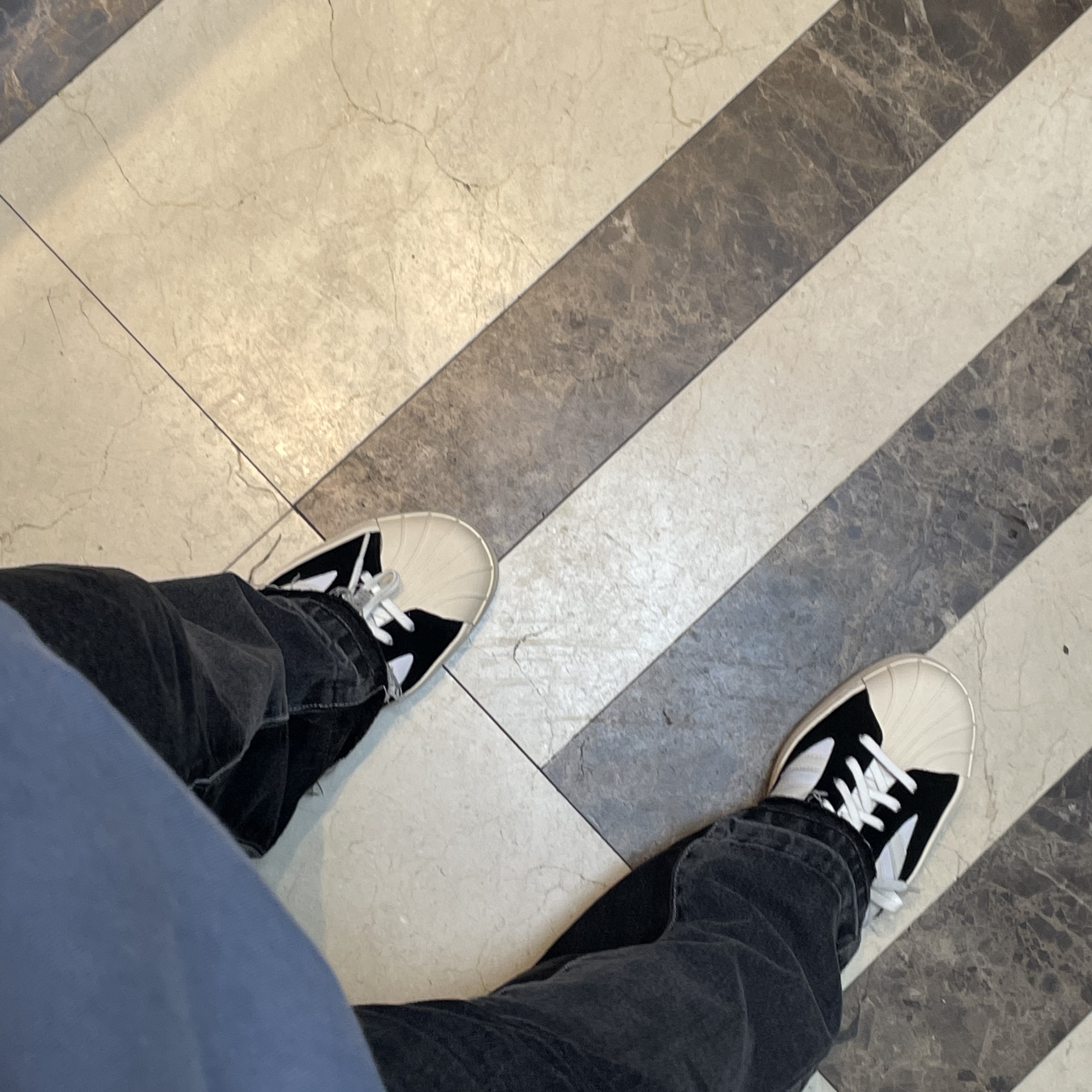 Y-3 Yohji Star Cloud White Bold Blue 착용 스타일