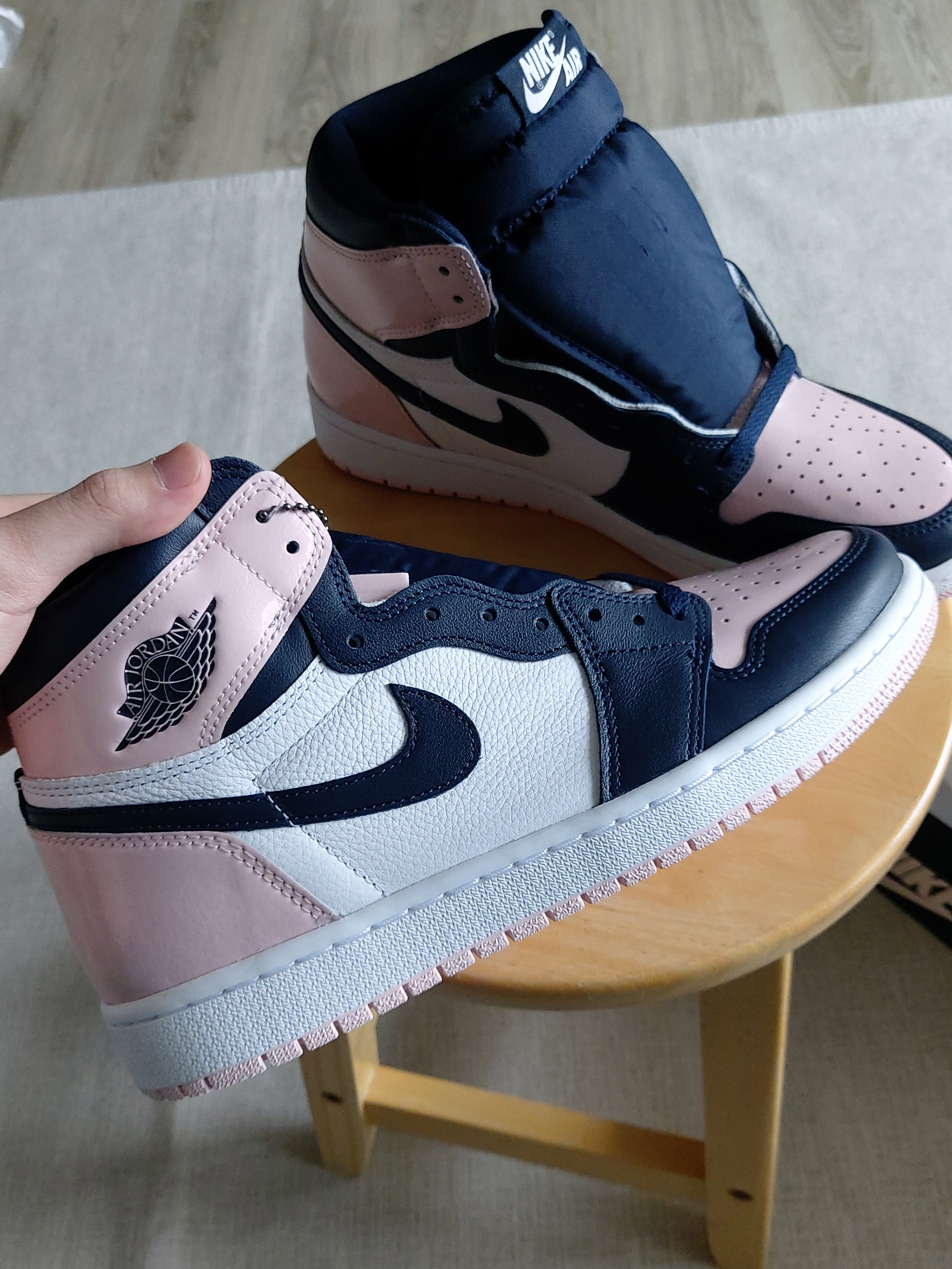 (W) Jordan 1 Retro High OG Atmosphere 착용 스타일