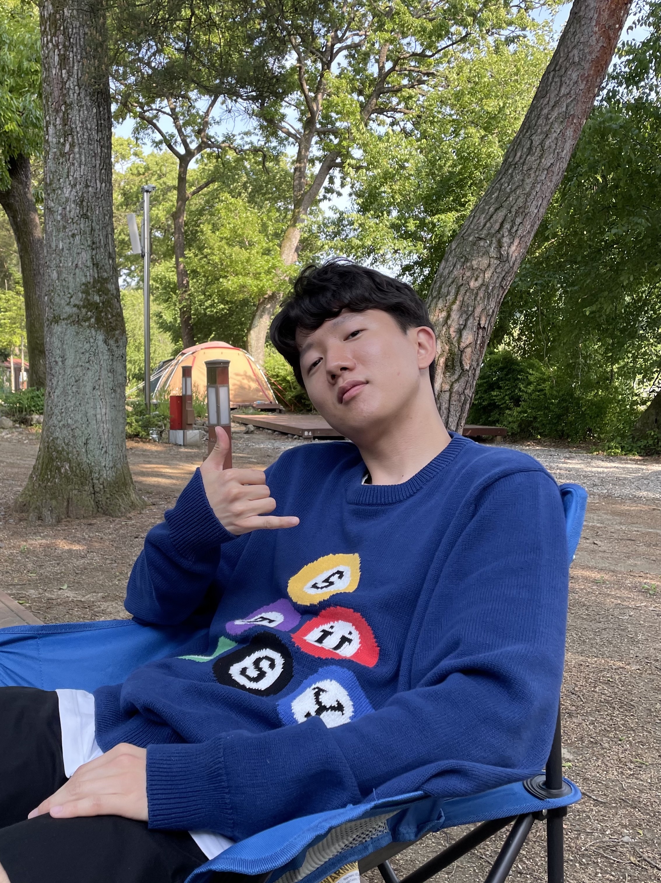 Stussy Desert Bloom T-Shirt Navy, Palace OM Shell Bucket Hat Navy - 21SS 착용 스타일 - 2