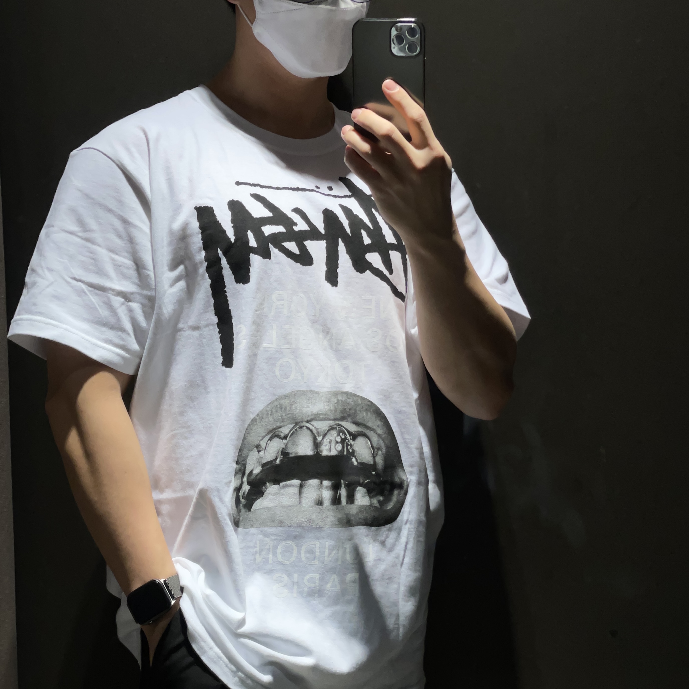 Stussy x Rick Owens 40 WT T-Shirt, Adidas Yeezy Foam RNNR MX Sand Grey 착용 스타일 - 1