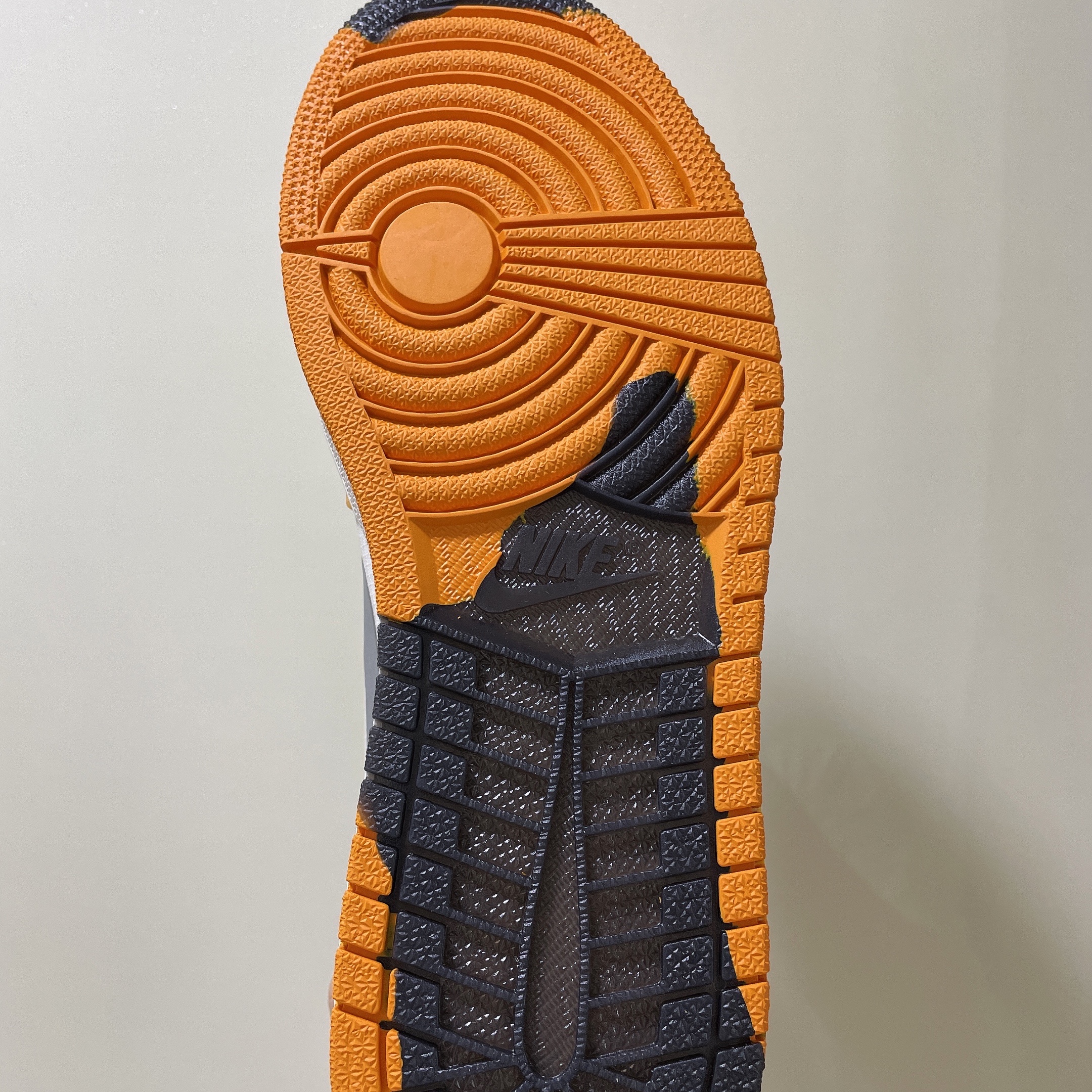 Jordan 1 Element Gore-Tex Light Curry 착용 스타일 - 2