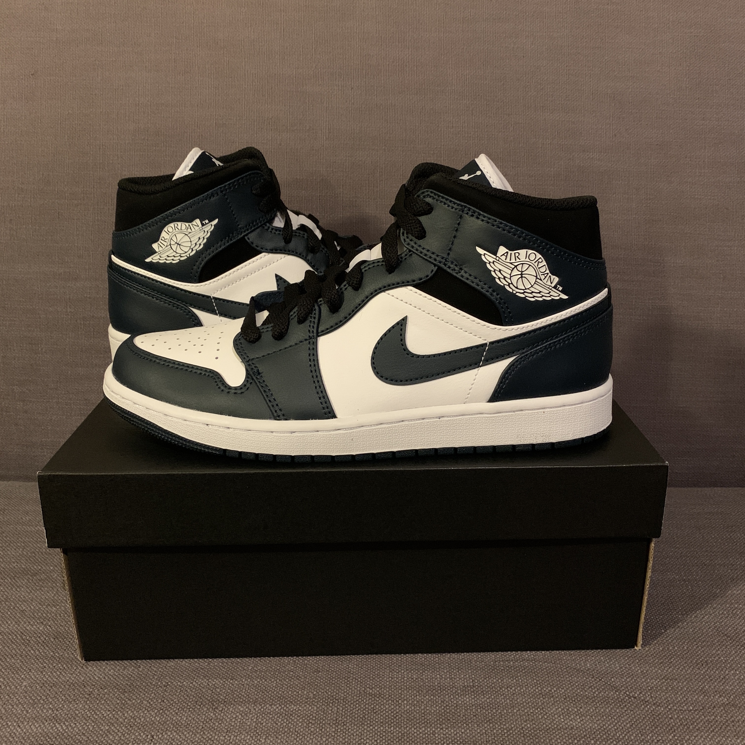 Jordan 1 Mid Dark Teal 착용 스타일