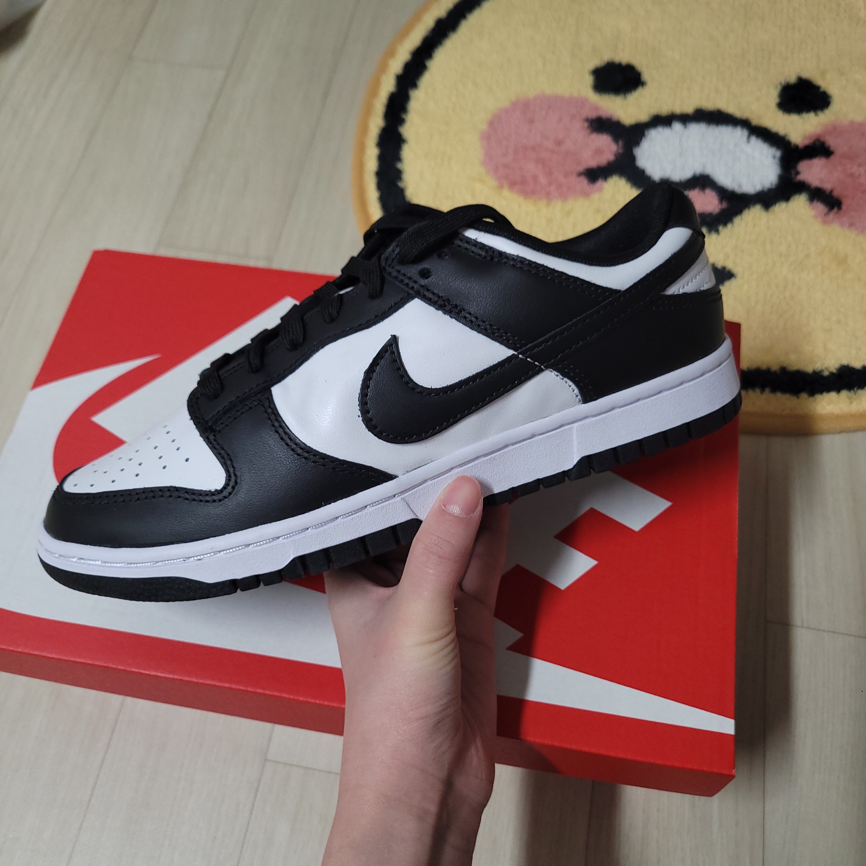 Nike Dunk Low Retro Black 착용 스타일 - 2