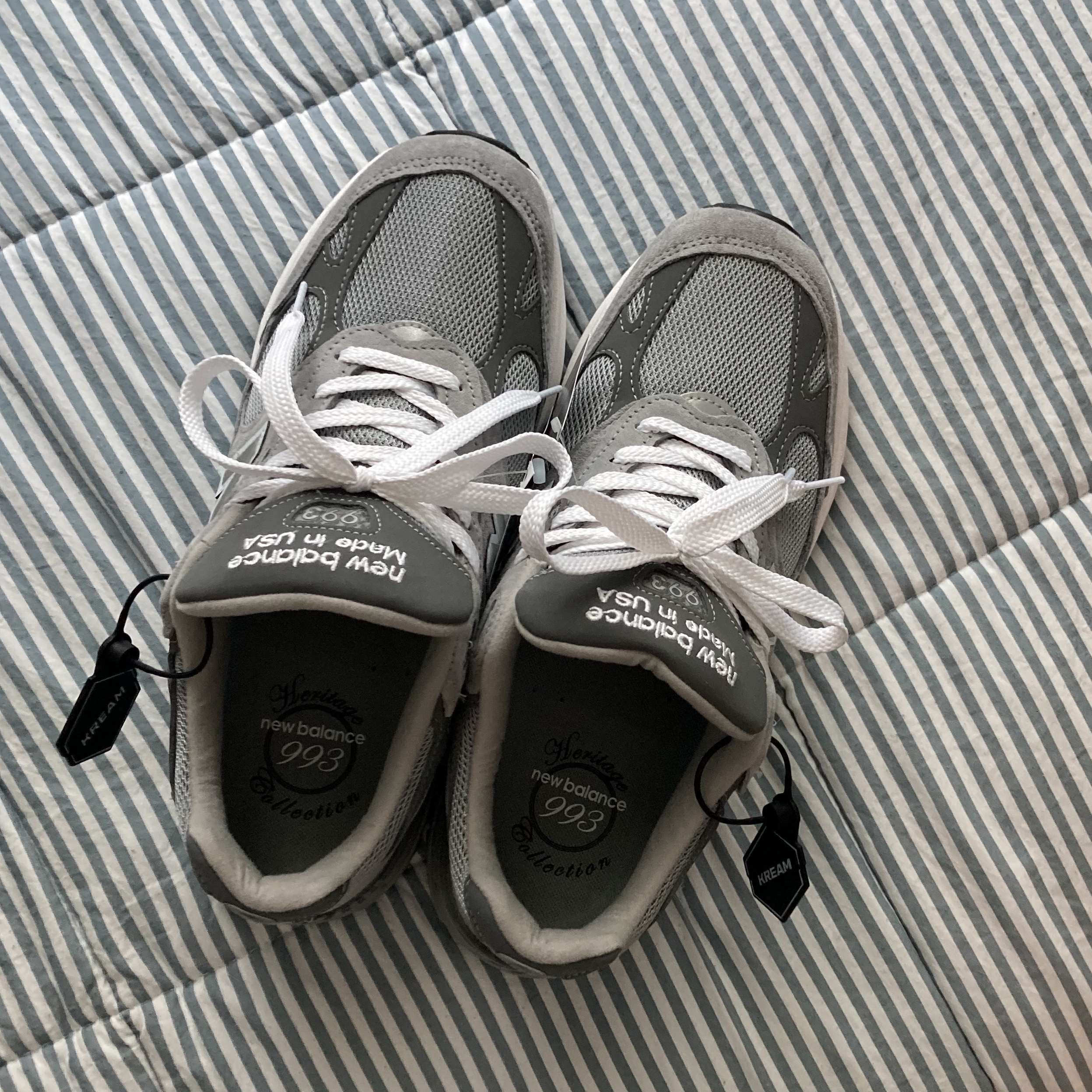 New Balance 993 Made in USA Grey - 2E Wide 착용 스타일 - 3