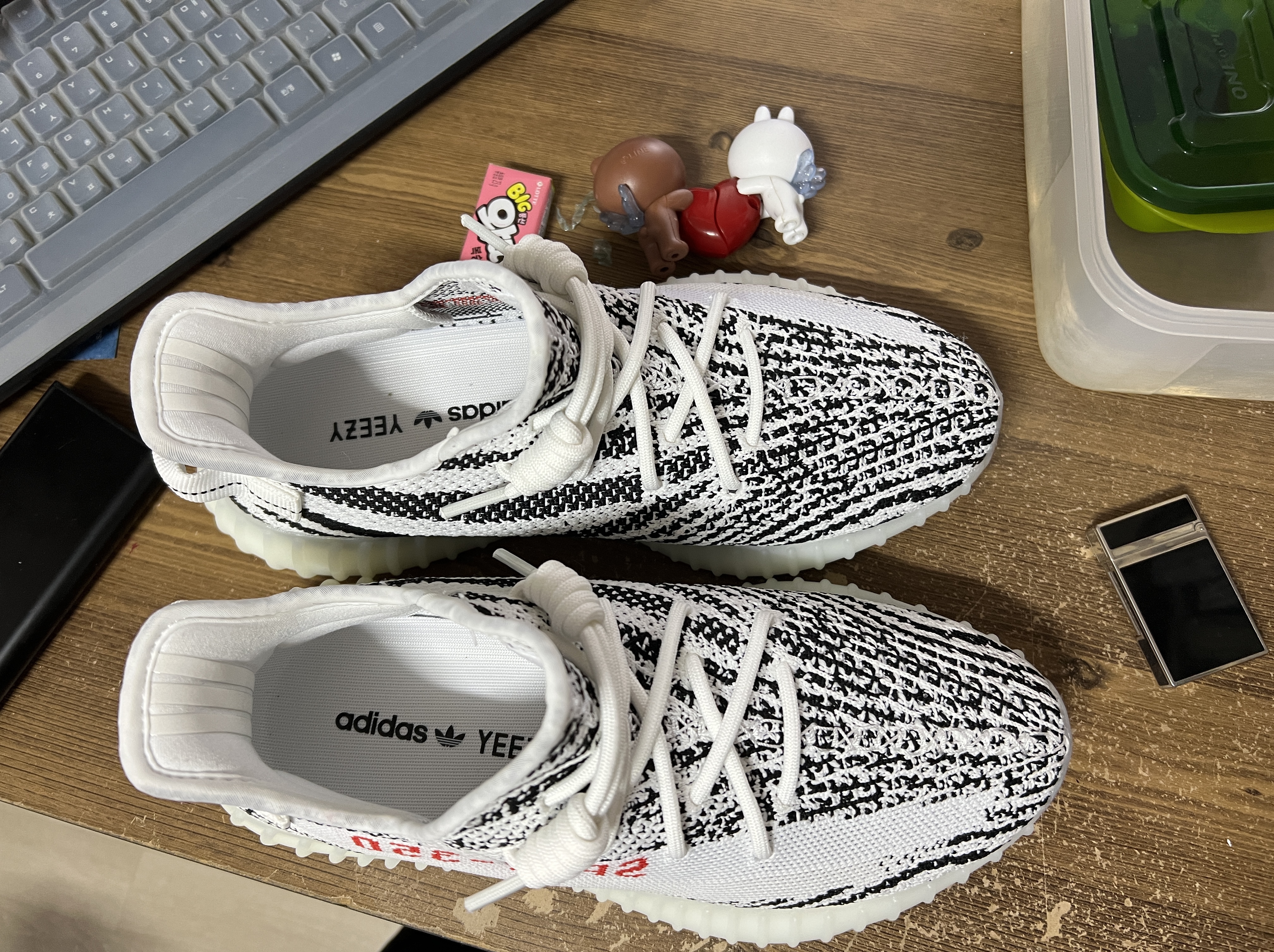 Adidas Yeezy Boost 350 V2 Zebra 2017/2019/2020 착용 스타일 - 3