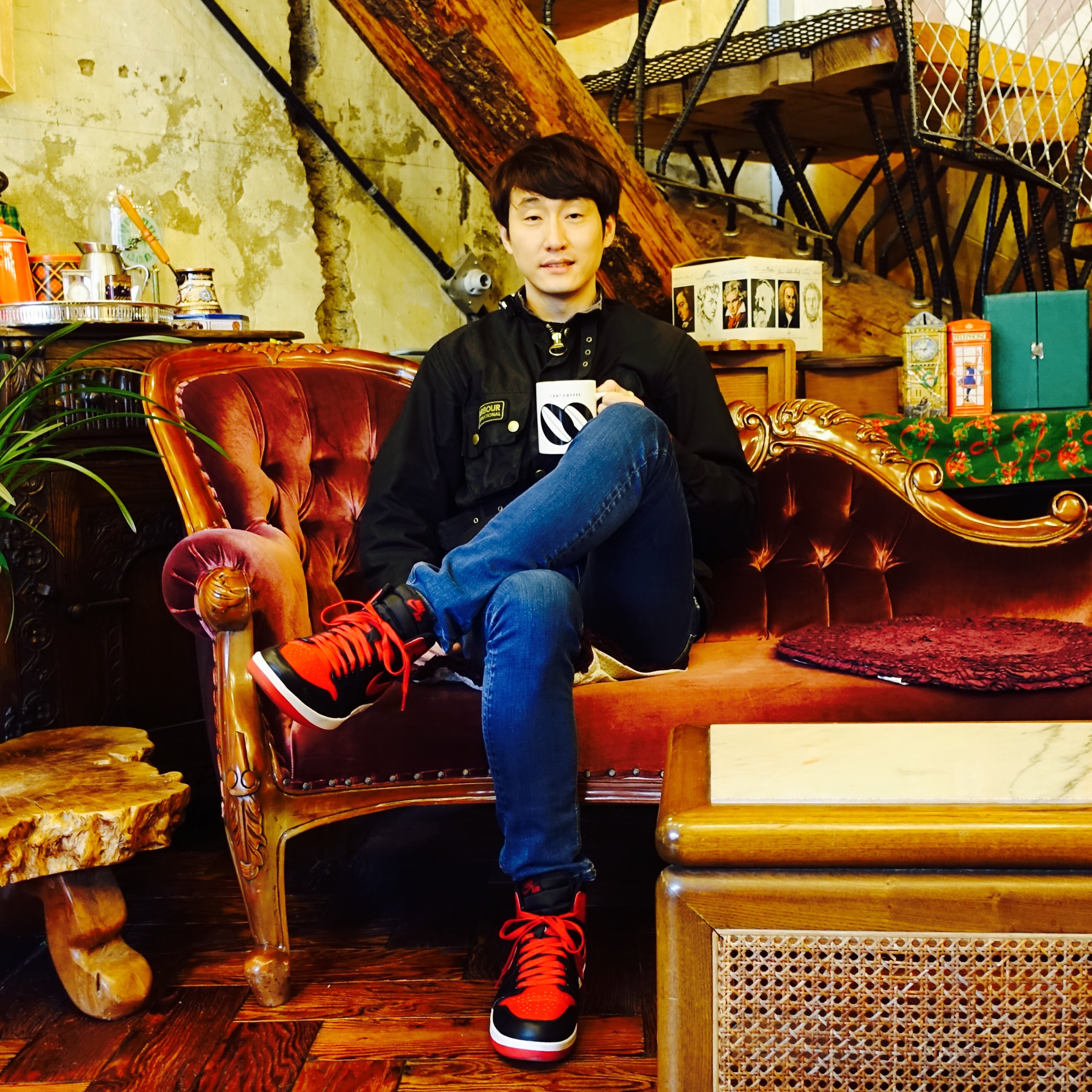 Jordan 1 Retro High OG Bred Banned 2016, Barbour International Original Wax Jacket Black 착용 스타일