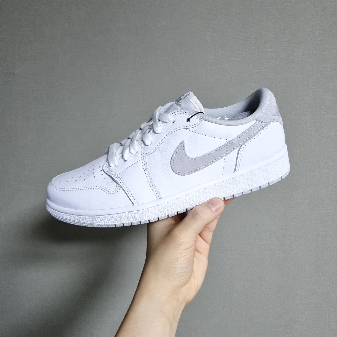 Jordan 1 Low OG Neutral Grey 착용 스타일