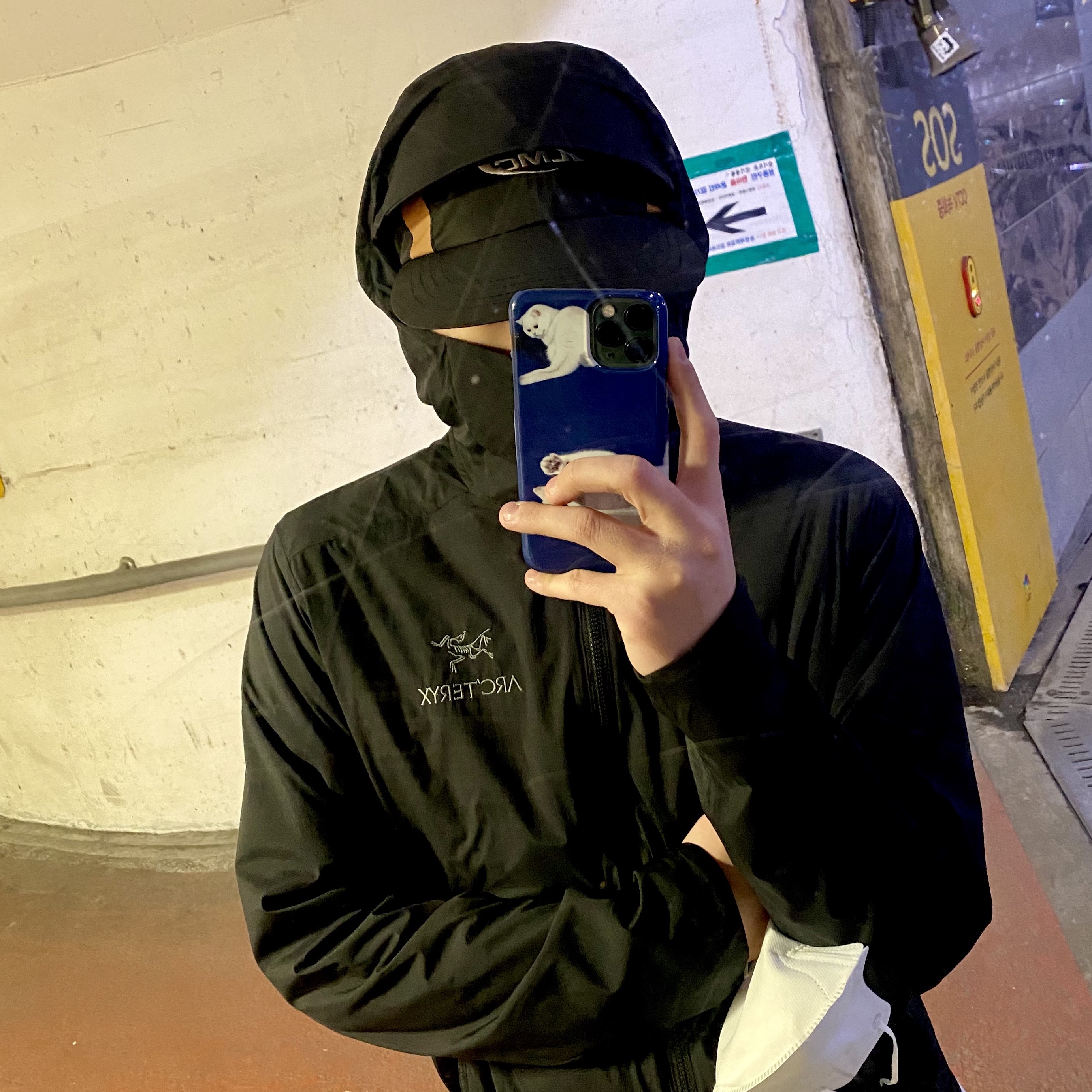 Arc'teryx Atom LT Hoody Black 착용 스타일 - 1