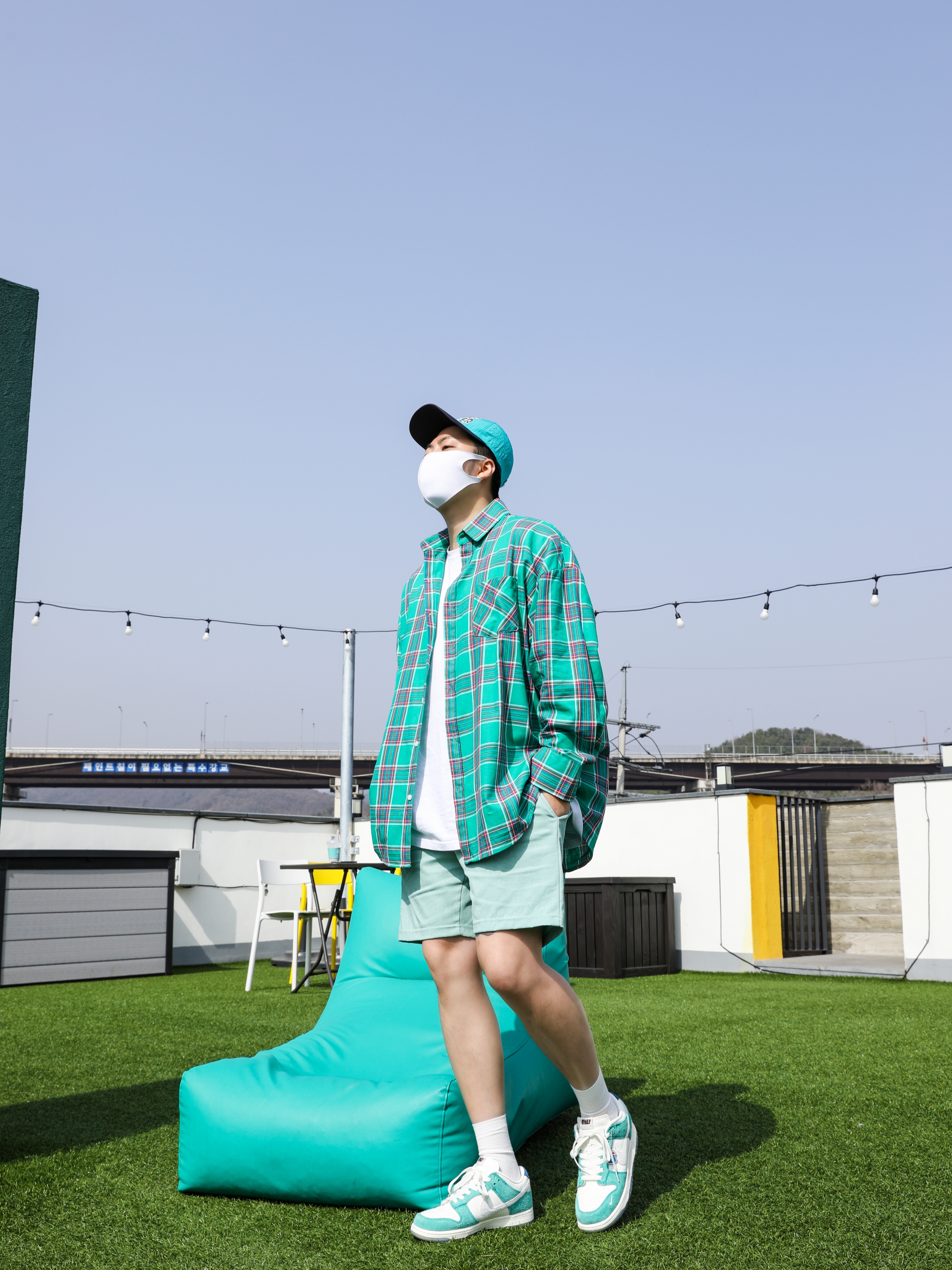 Nike x Kasina Dunk Low Road Sign - Kasina Exclusive 착용 스타일 - 1