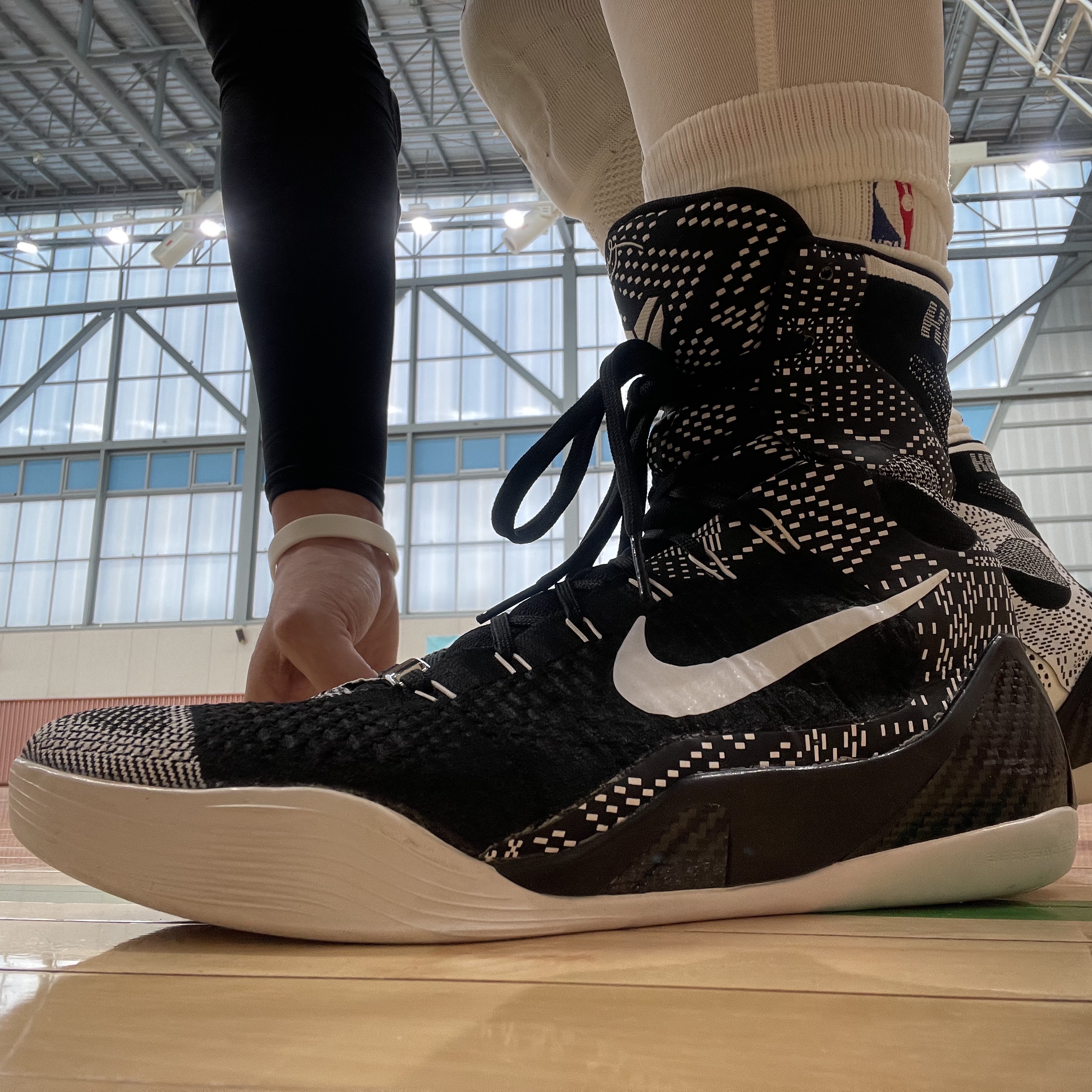 Kobe 9 Elite BHM 착용 스타일