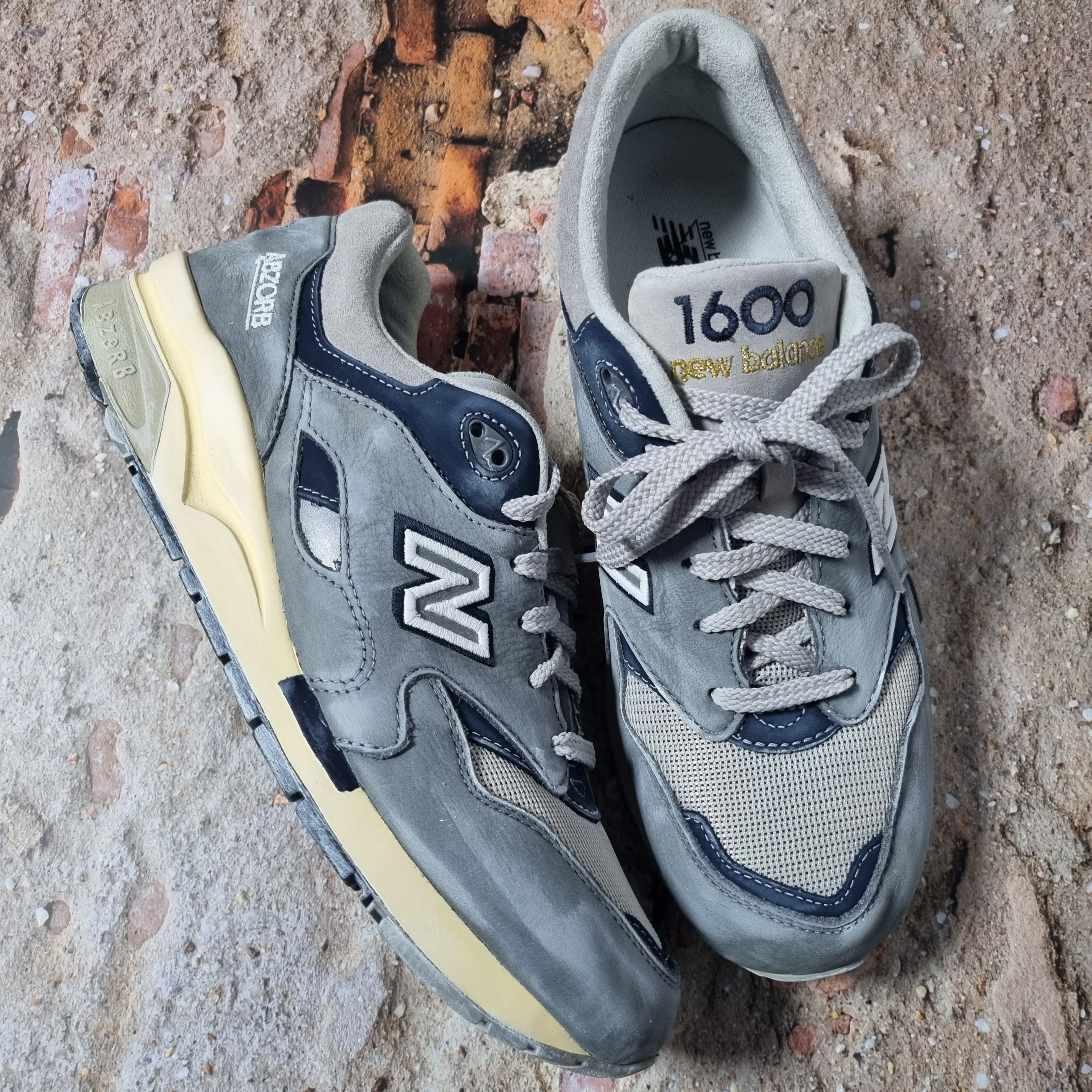 New Balance 1600 Premium Vintage Grey 착용 스타일