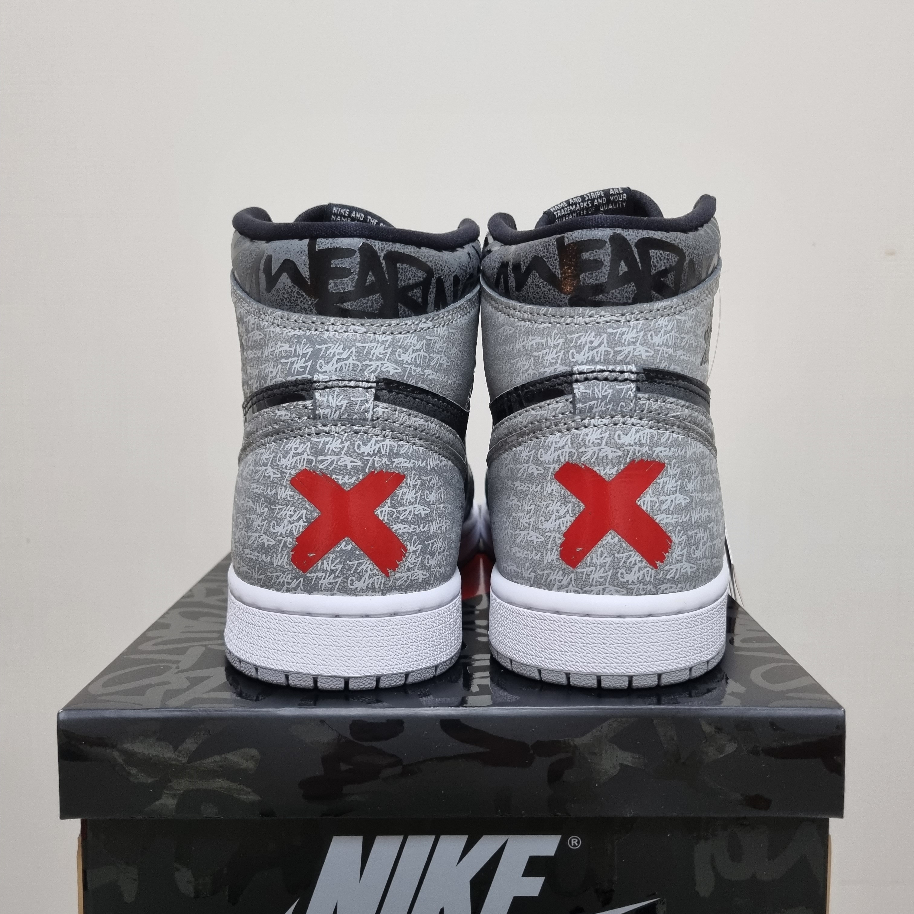 Jordan 1 Retro High OG Rebellionaire 착용 스타일 - 3