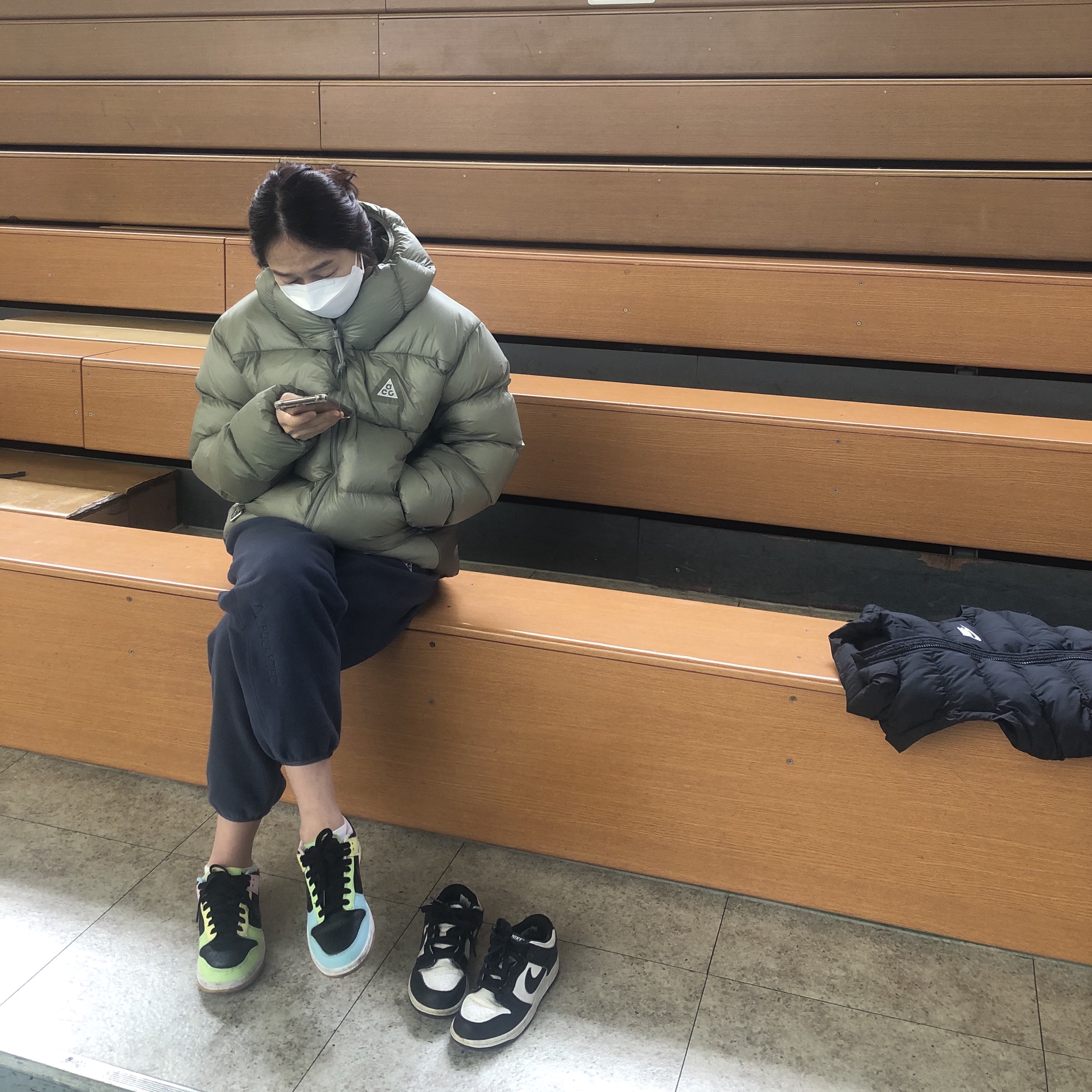 Nike ACG Therma-Fit ADV Lunar Lake Puffer Jacket Light Army - Asia 착용 스타일