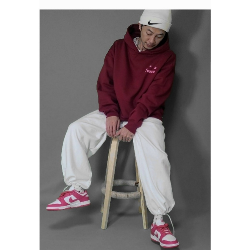 Nike x Stussy Cuff Beanie White, IAB Studio Hoodie Raspberry 착용 스타일