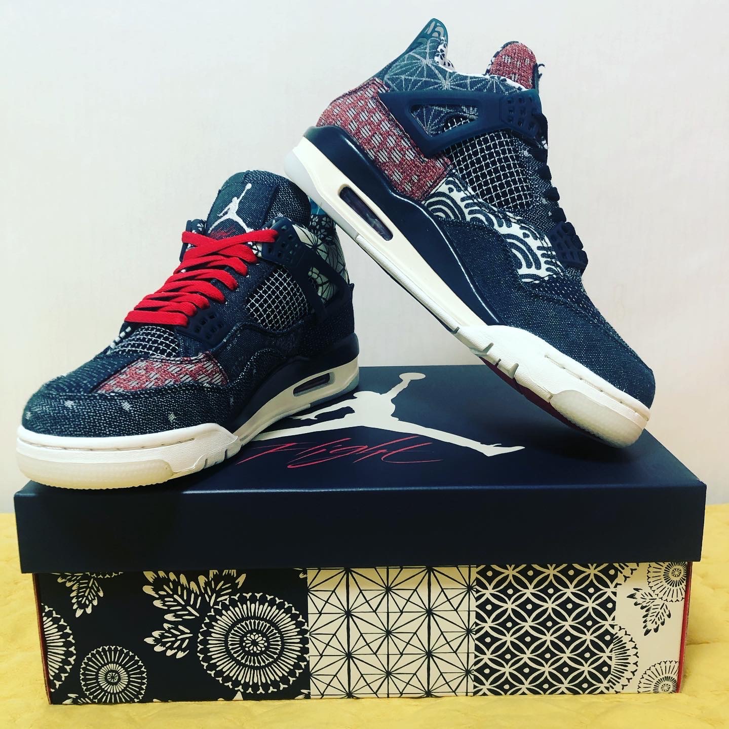 Jordan 4 Retro SE Deep Ocean 착용 스타일 - 1