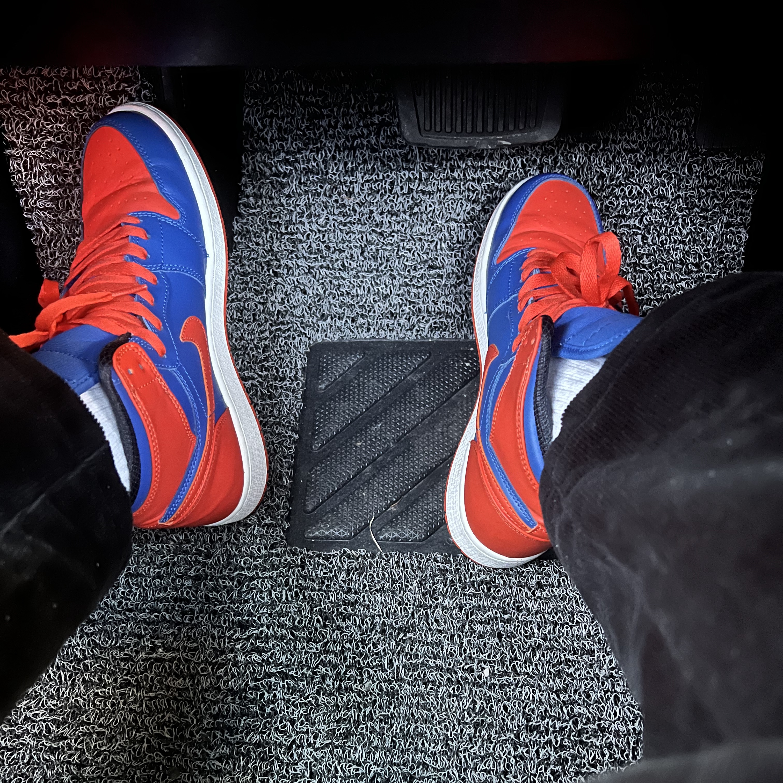Jordan 1 Retro High OG Knicks 착용 스타일 - 4