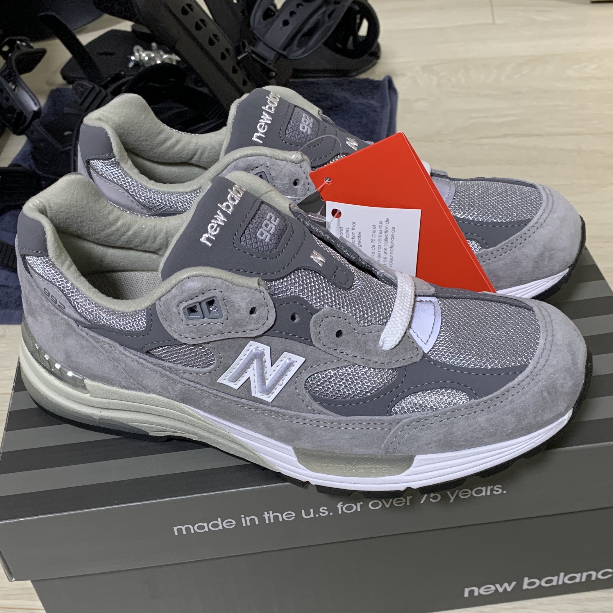 New Balance 992 Made in USA Grey - D Standard 착용 스타일