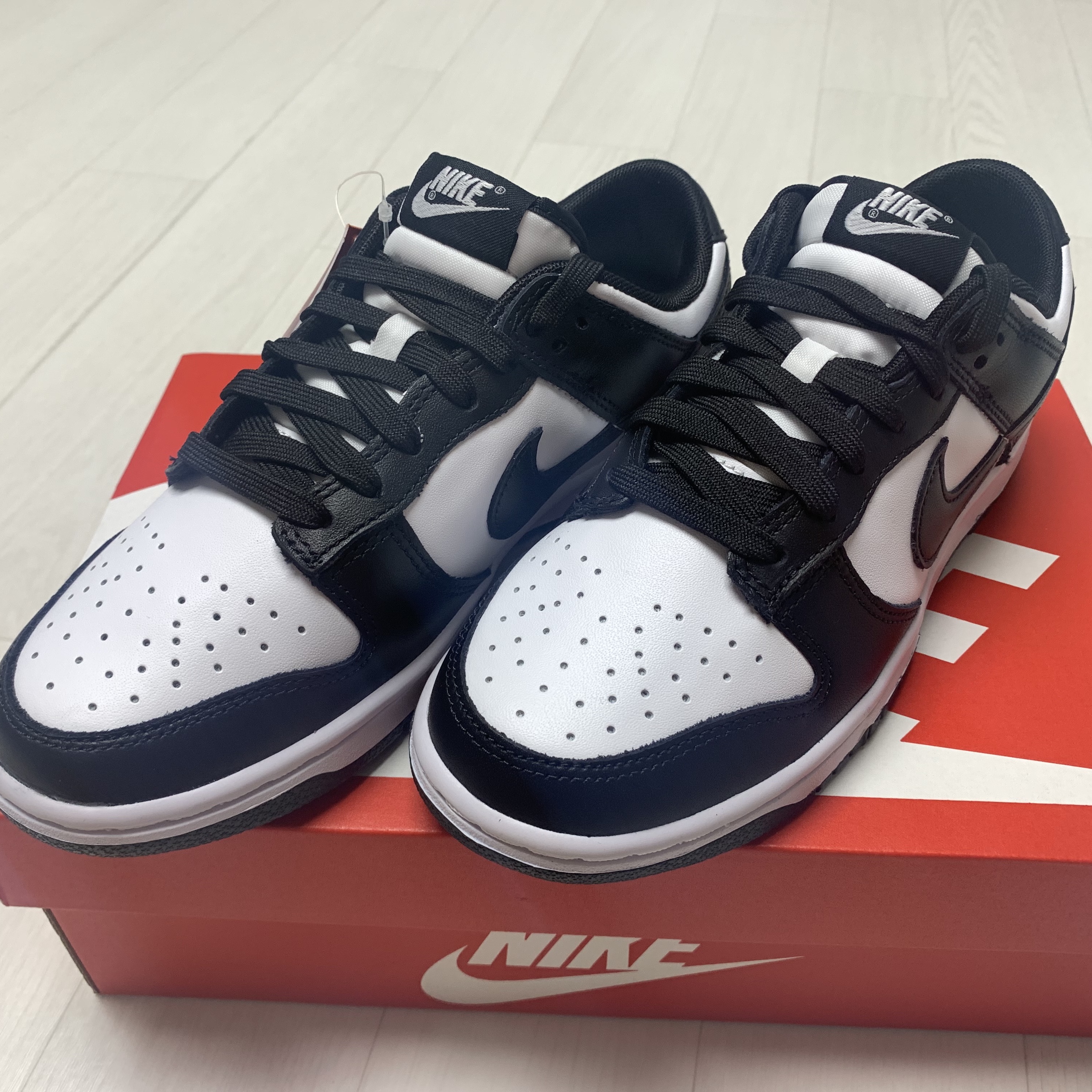 Nike Dunk Low Retro Black 착용 스타일 - 2