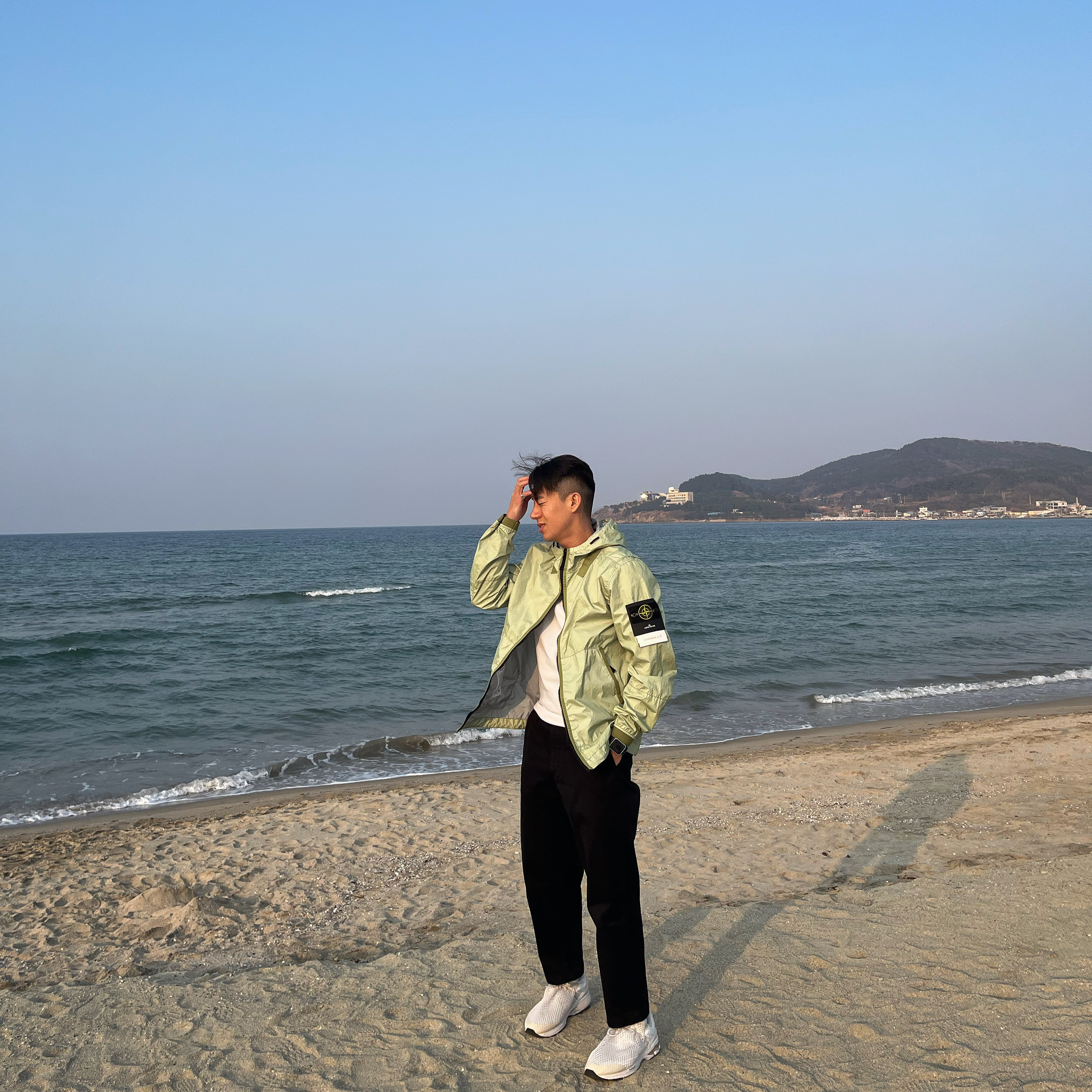 Stone Island 40523 Membrana 3L TC Jacket Light Green - 21SS, Asics x Vivienne Westwood Gel-Kayano 26 Birch White 착용 스타일