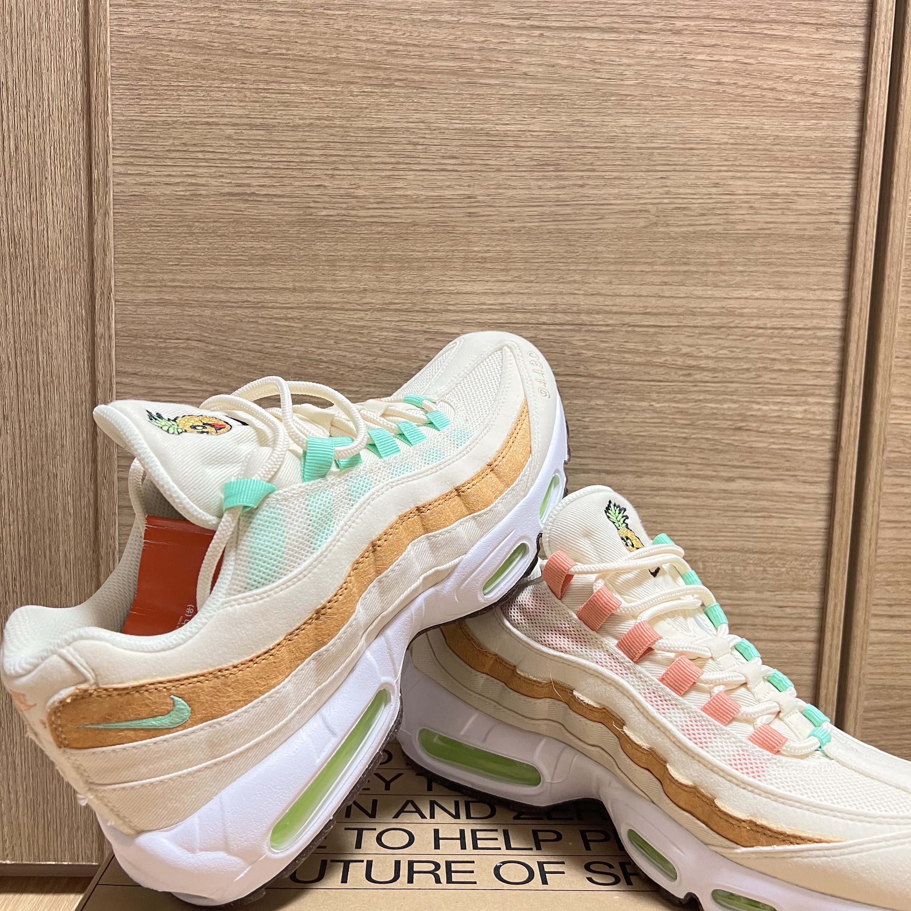 Nike Air Max 95 NRG Pineapple 착용 스타일
