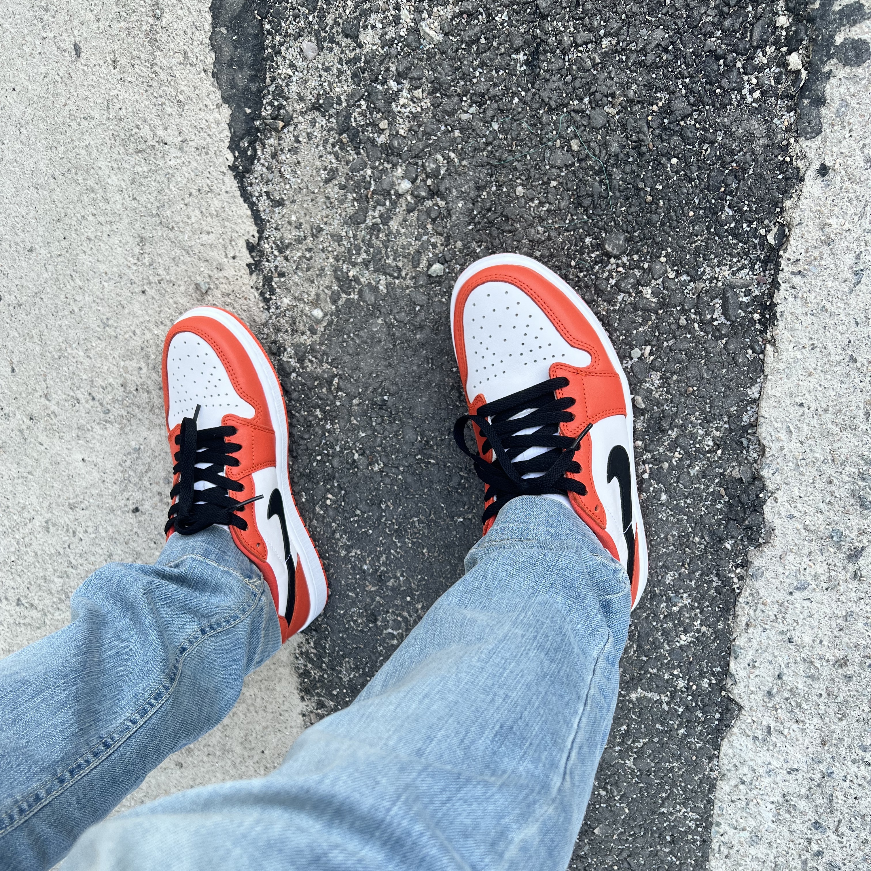 Jordan 1 Low OG Starfish 착용 스타일 - 2