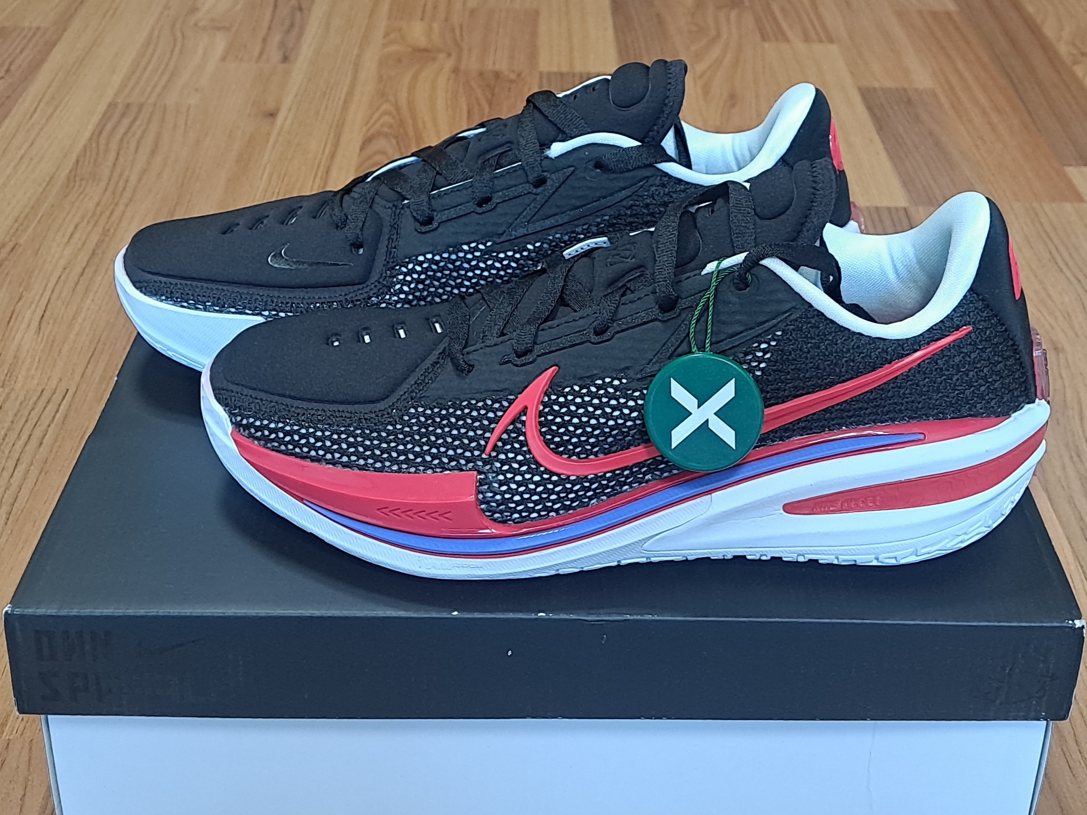 Nike Air Zoom GT Cut Black Fusion Red 착용 스타일 - 1