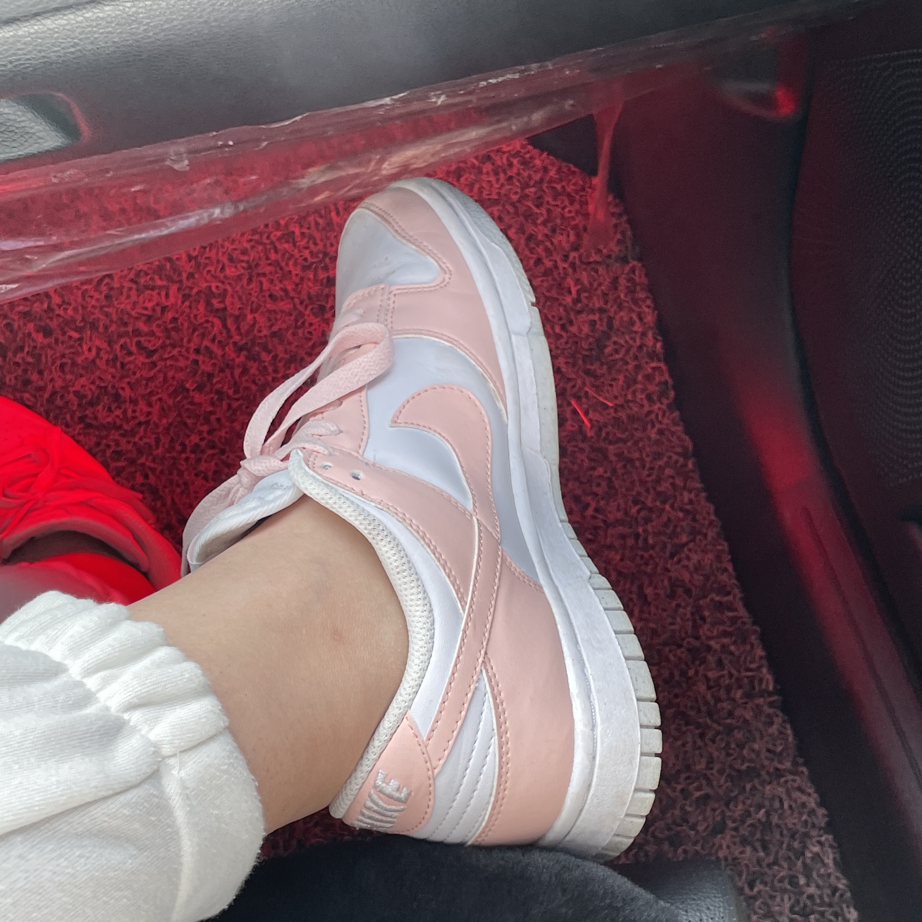 (W) Nike Dunk Low Next Nature Pale Coral 착용 스타일 - 2
