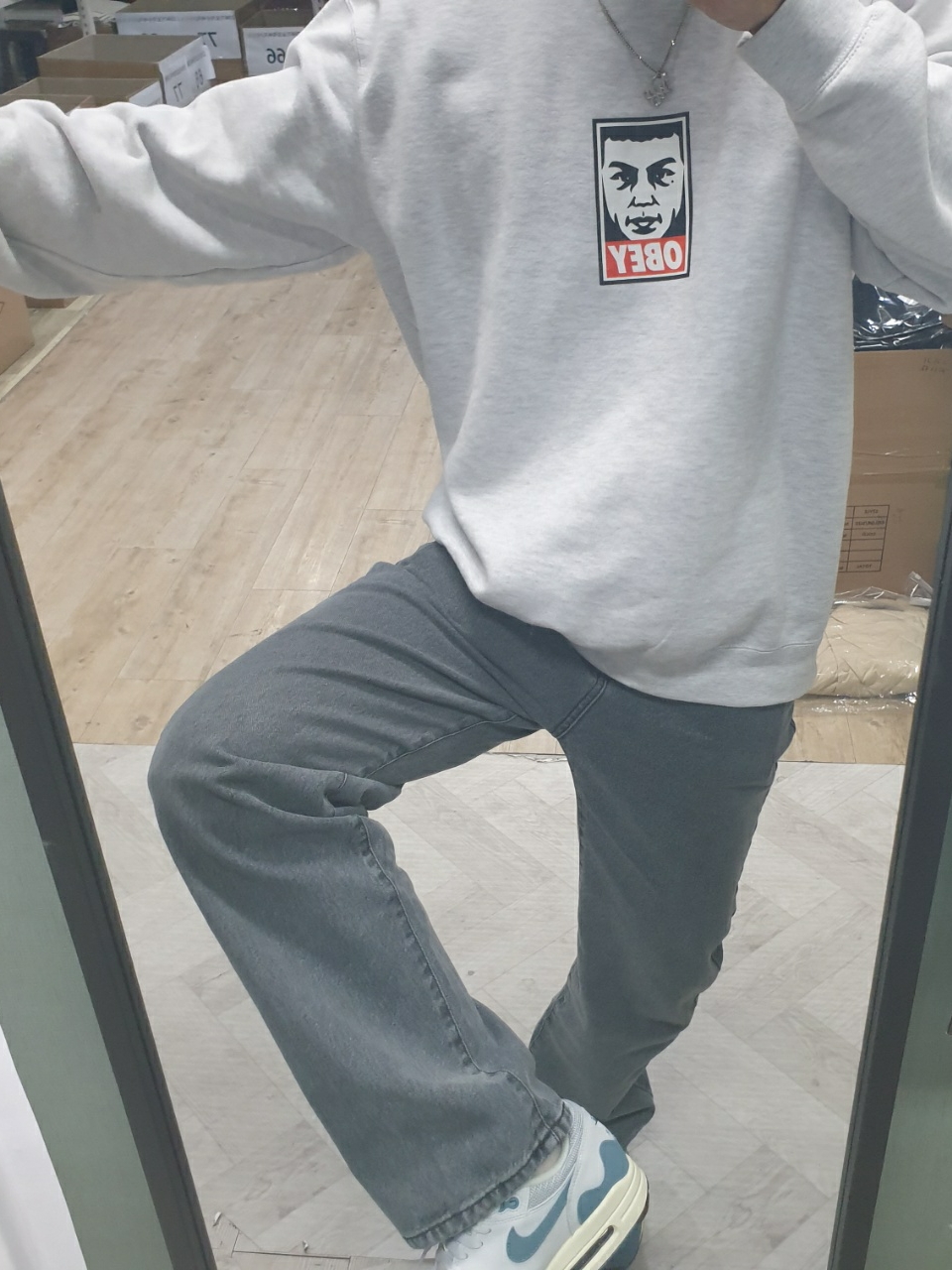 IAB Studio x Obey Beenzino Icon Crew Ash Gray, Nike x Patta Air Max 1 Noise Aqua 착용 스타일