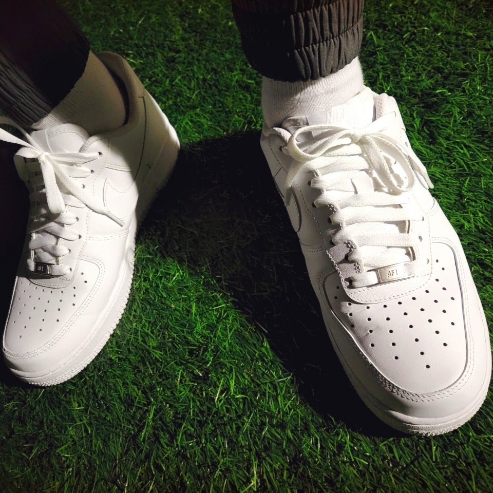 Nike Air Force 1 '07 Low White 착용 스타일 - 4