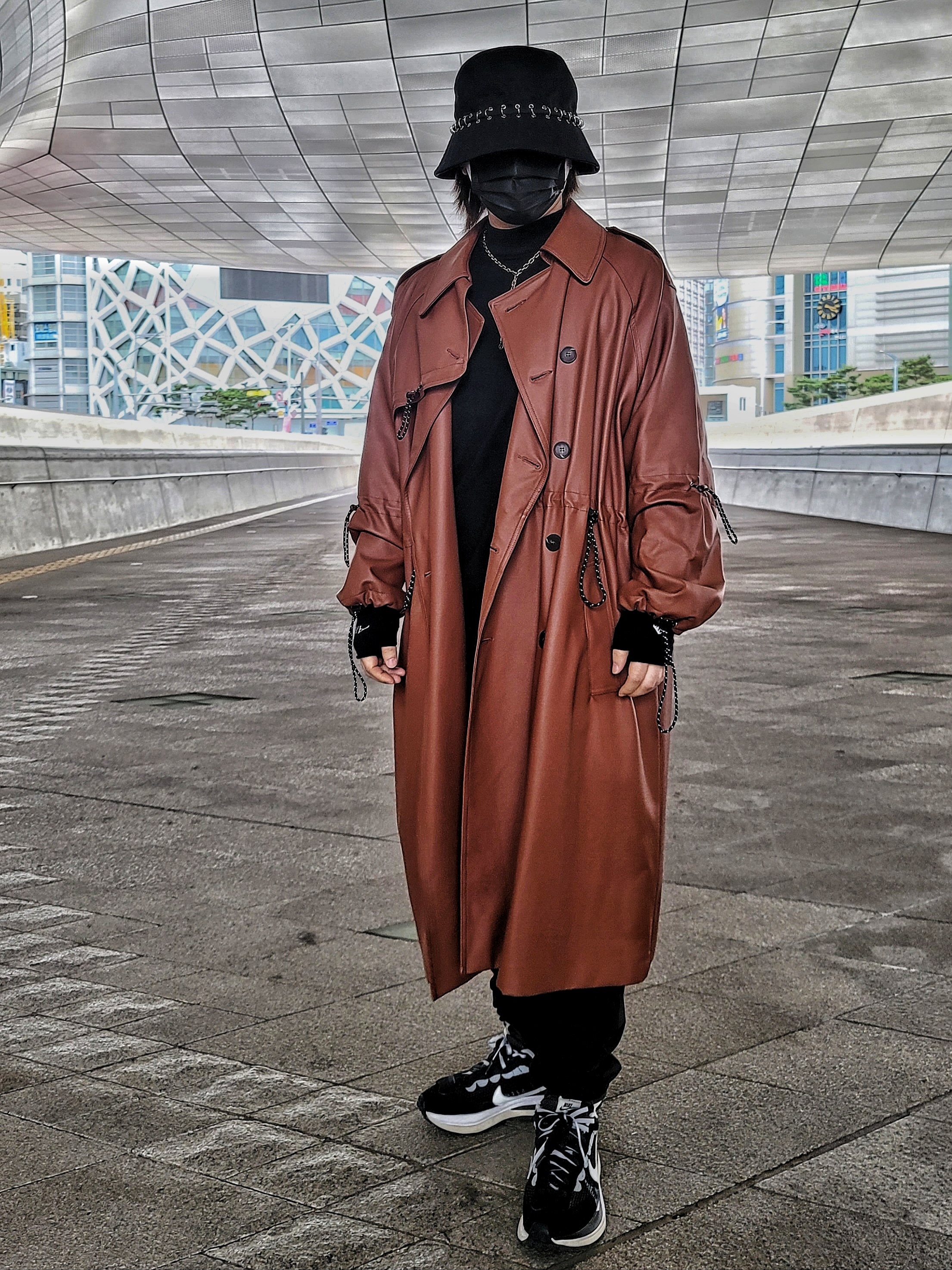 Nike x Sacai VaporWaffle Black White 착용 스타일 - 4