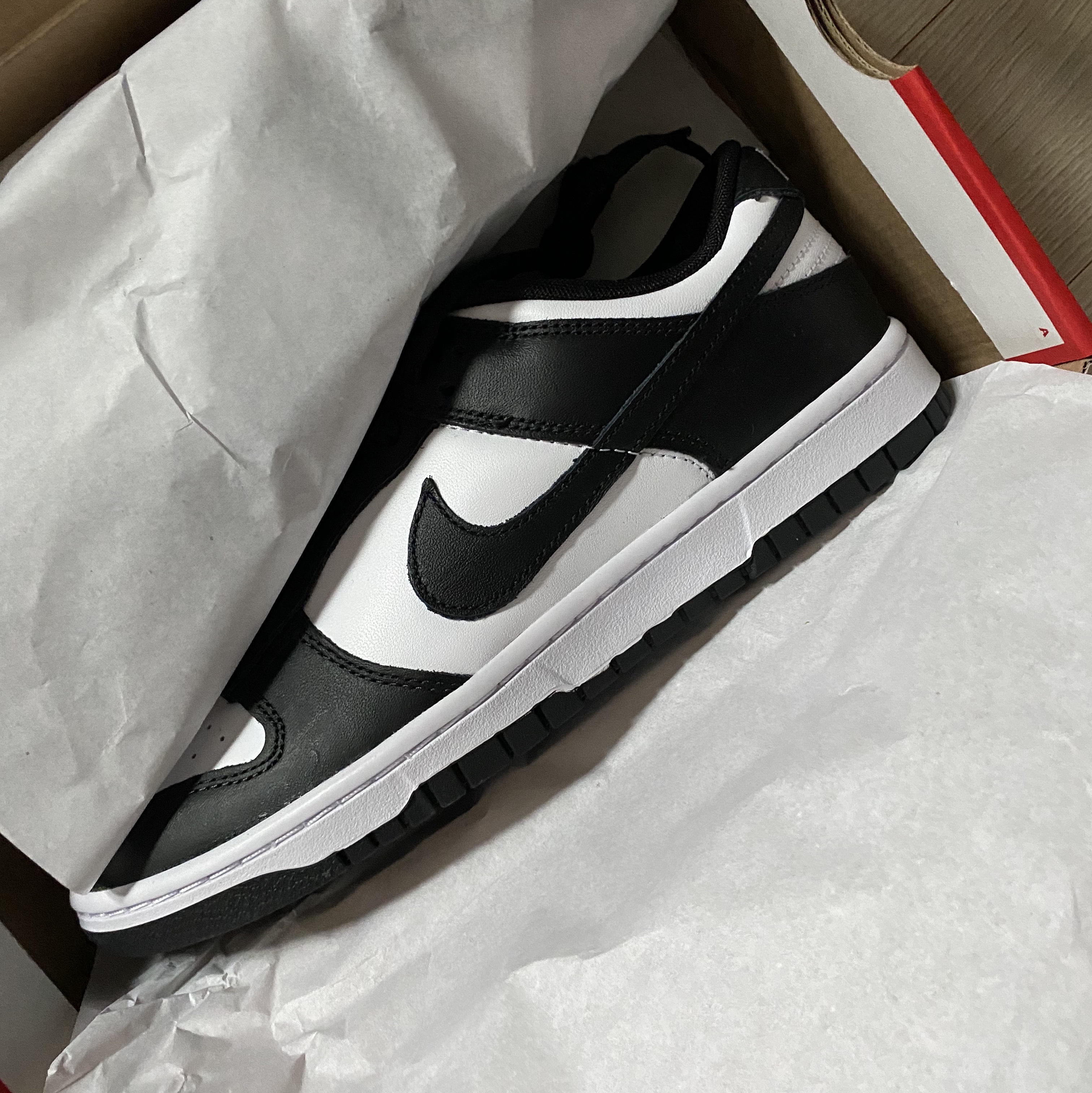 Nike Dunk Low Retro Black 착용 스타일