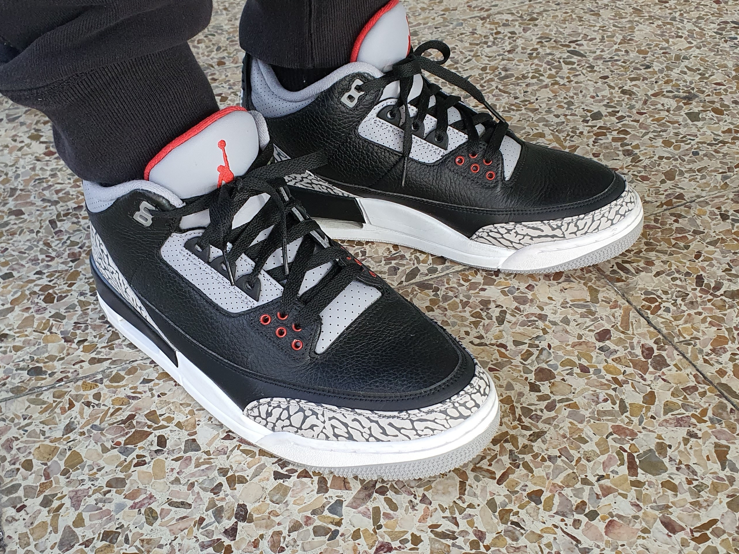 Jordan 3 Retro OG Black Cement 2018 착용 스타일 - 1