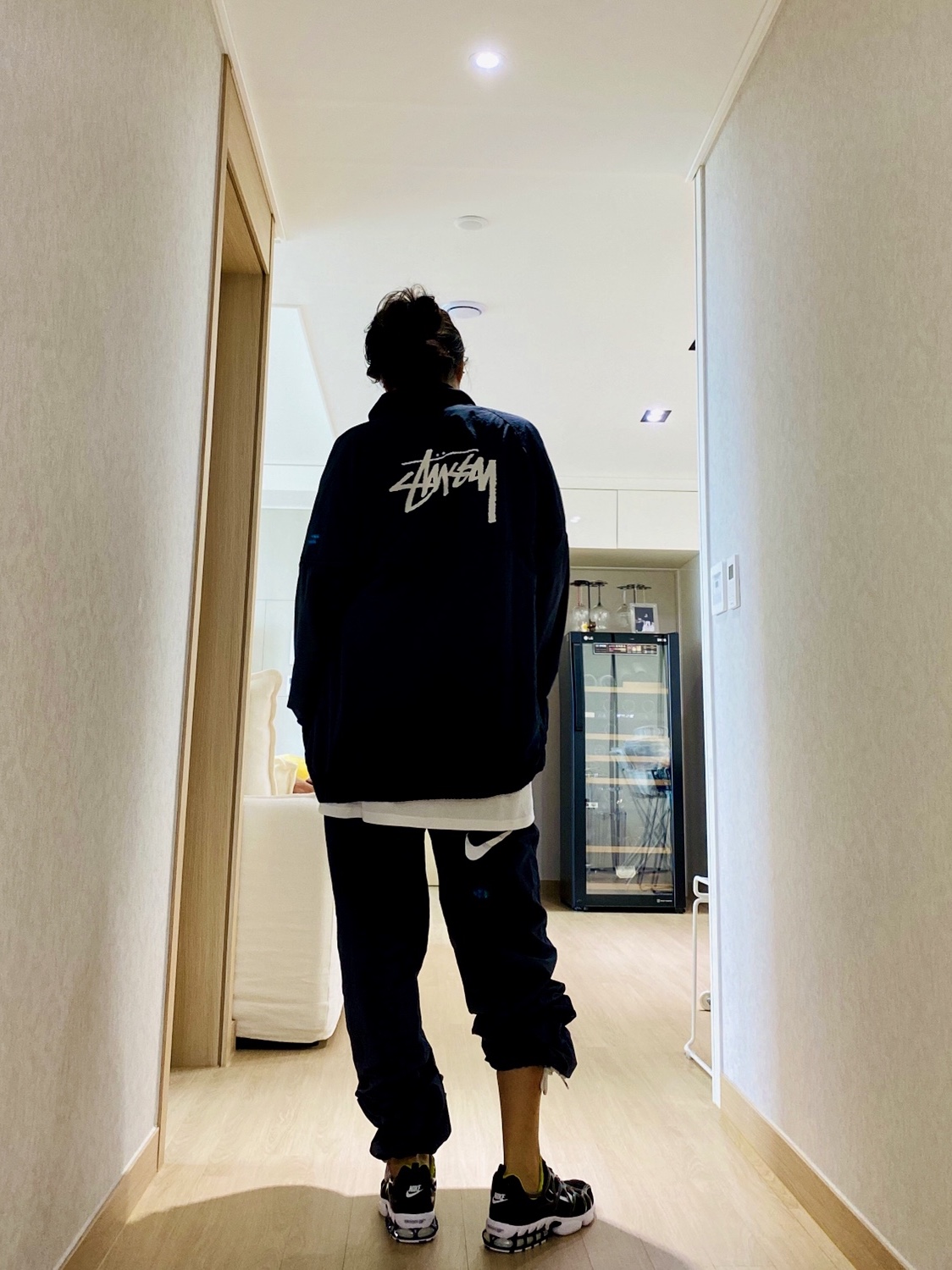 Nike x Stussy Air Zoom Spiridon Kukini Black, Nike x Stussy International Beach Crew T-Shirt White - Asia 착용 스타일