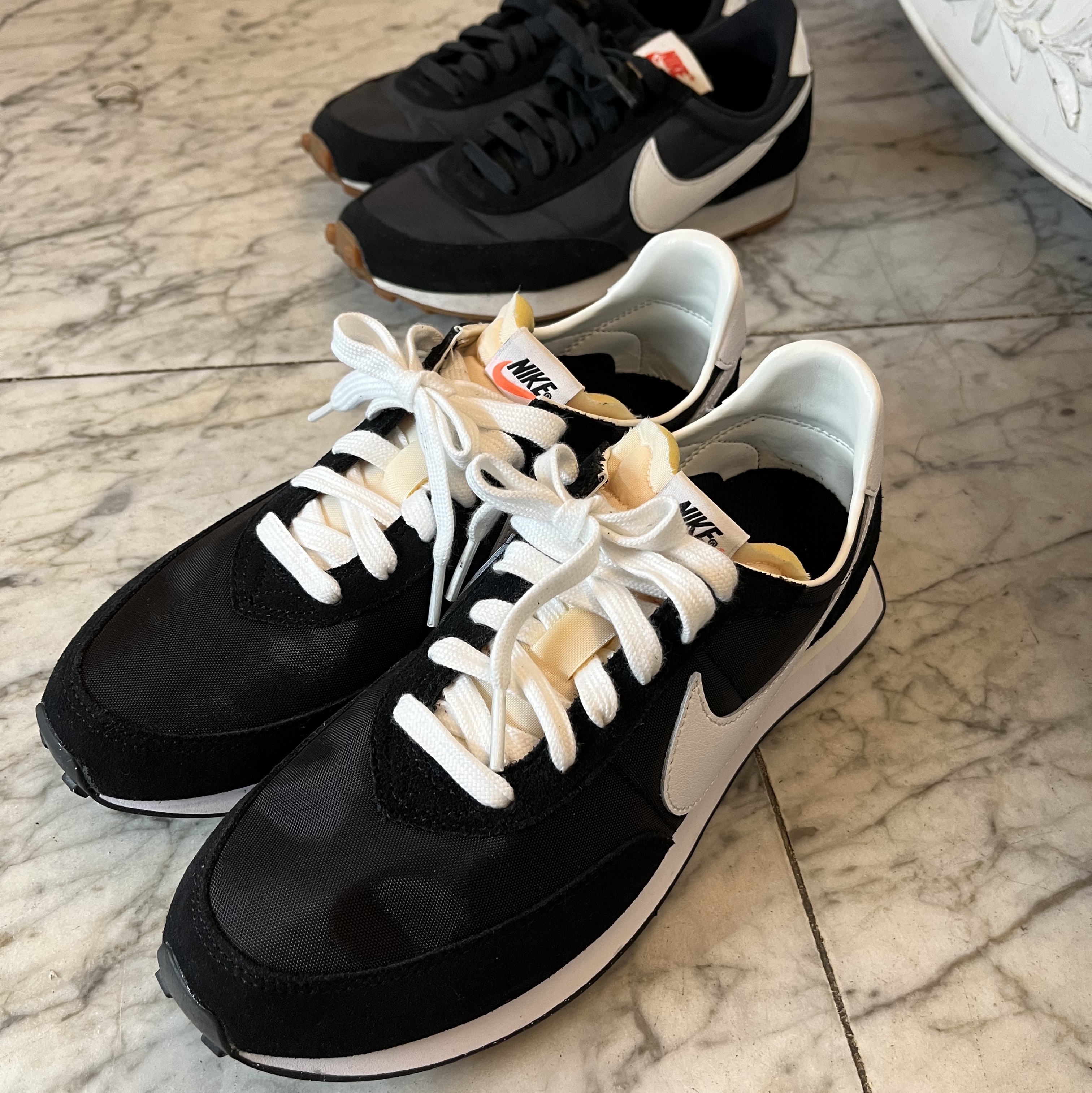 (W) Nike Daybreak Black White 착용 스타일 - 1