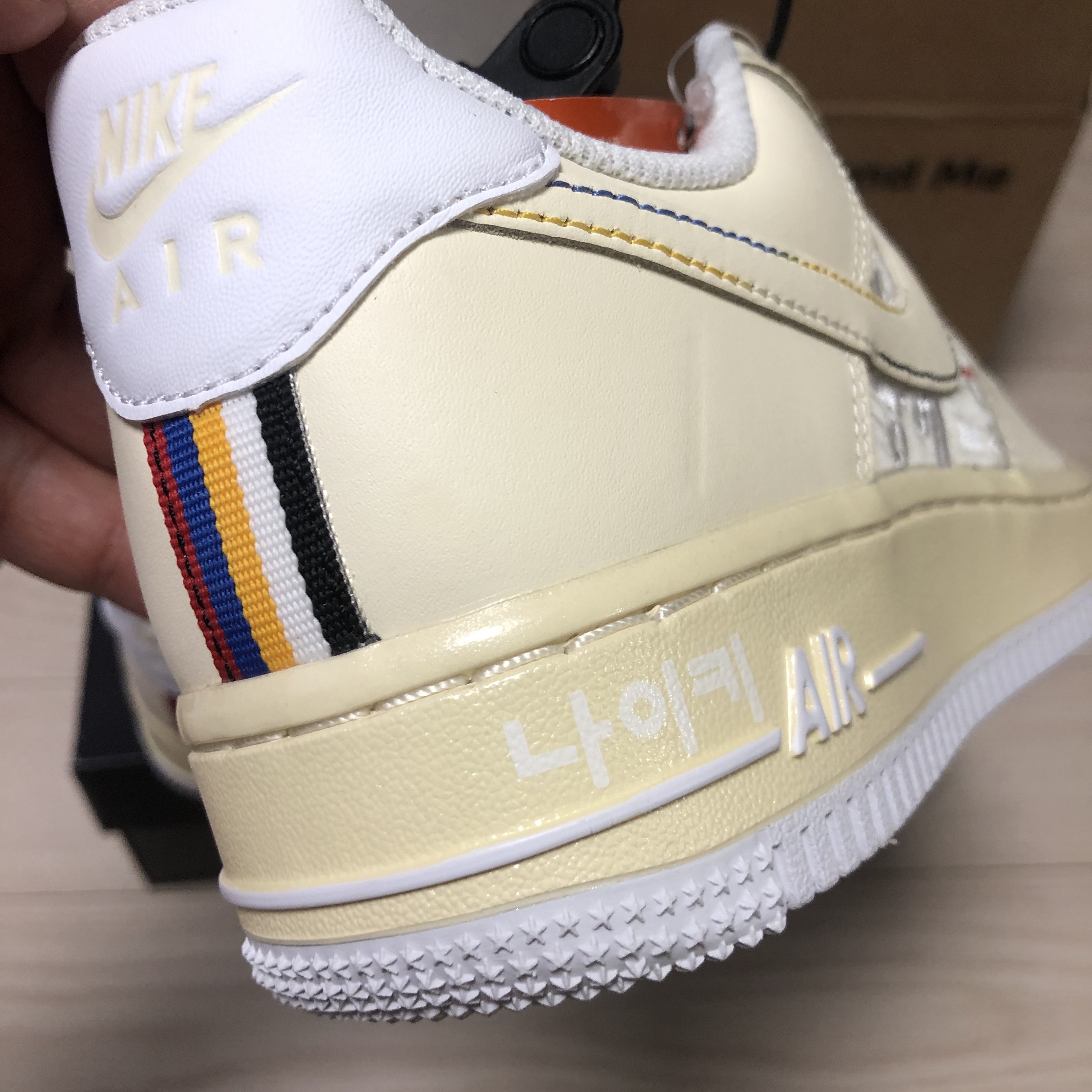 (W) Nike Air Force 1 '07 LV8 Hangul Day 착용 스타일 - 3