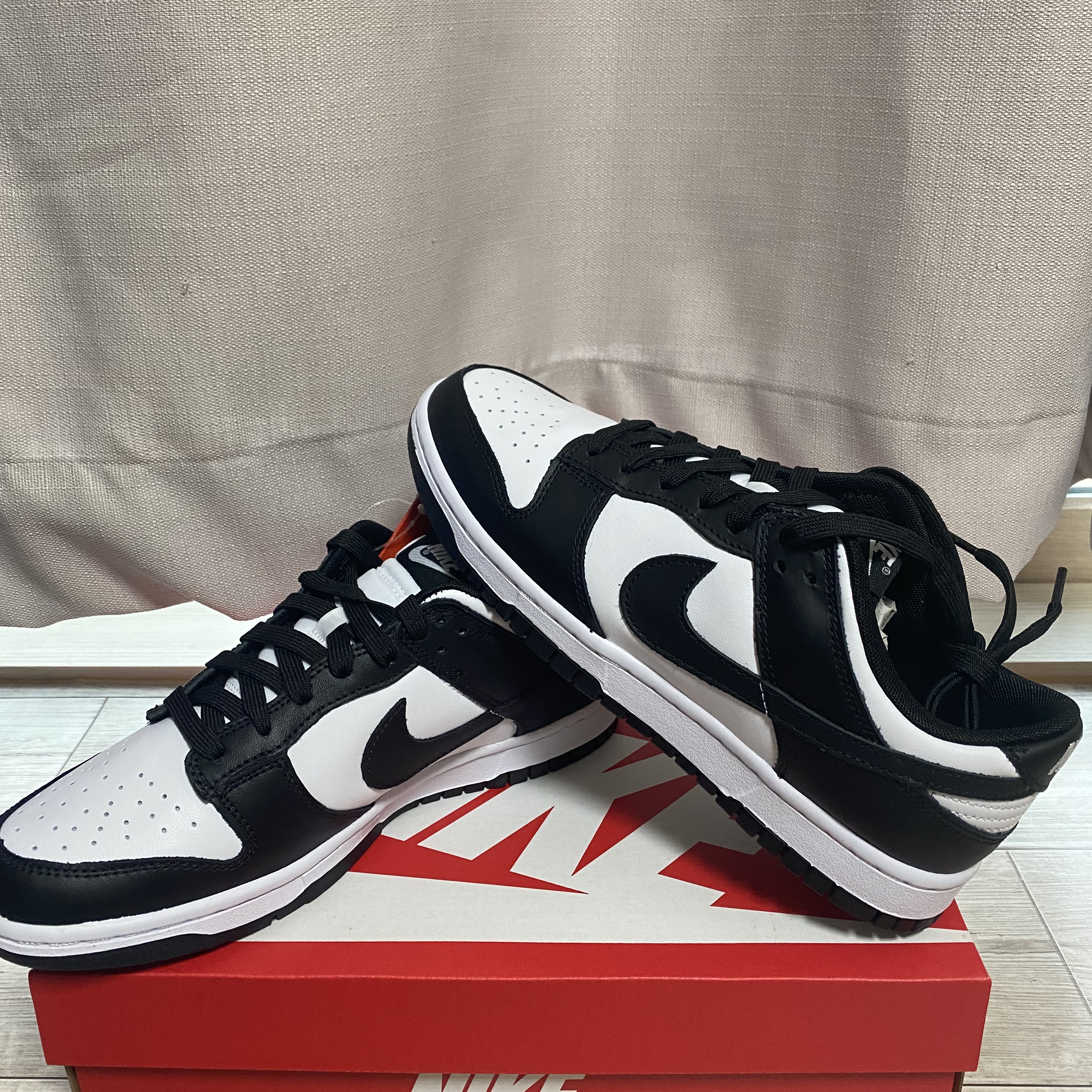 Nike Dunk Low Retro Black 착용 스타일 - 1