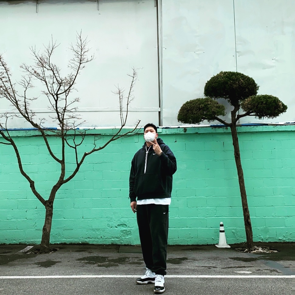 Nike M NRG Hoodie Black, Nike NRG Solo Swoosh Fleece Pants Black - US/EU 착용 스타일