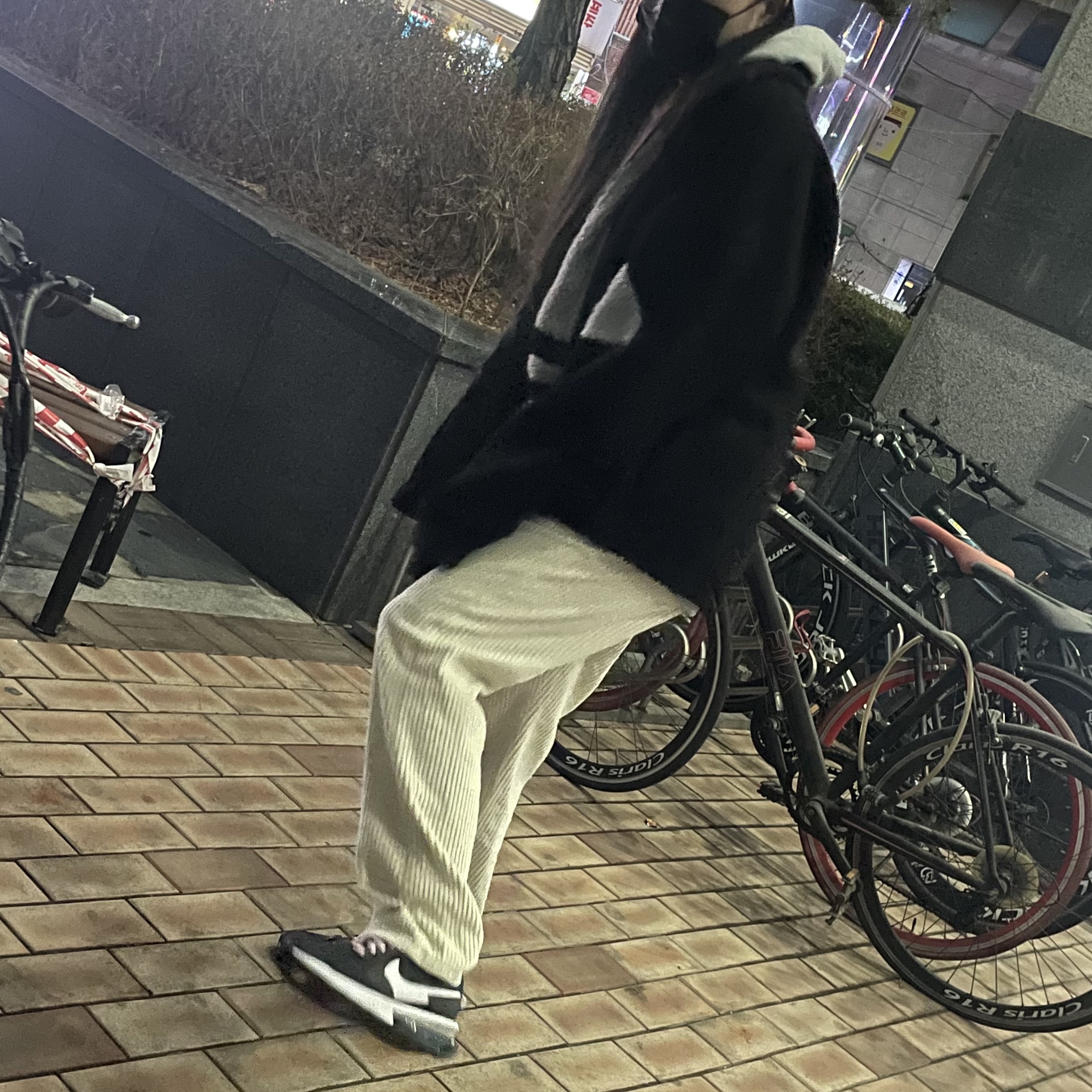 (W) Nike Air Max Pre-Day Black White 착용 스타일