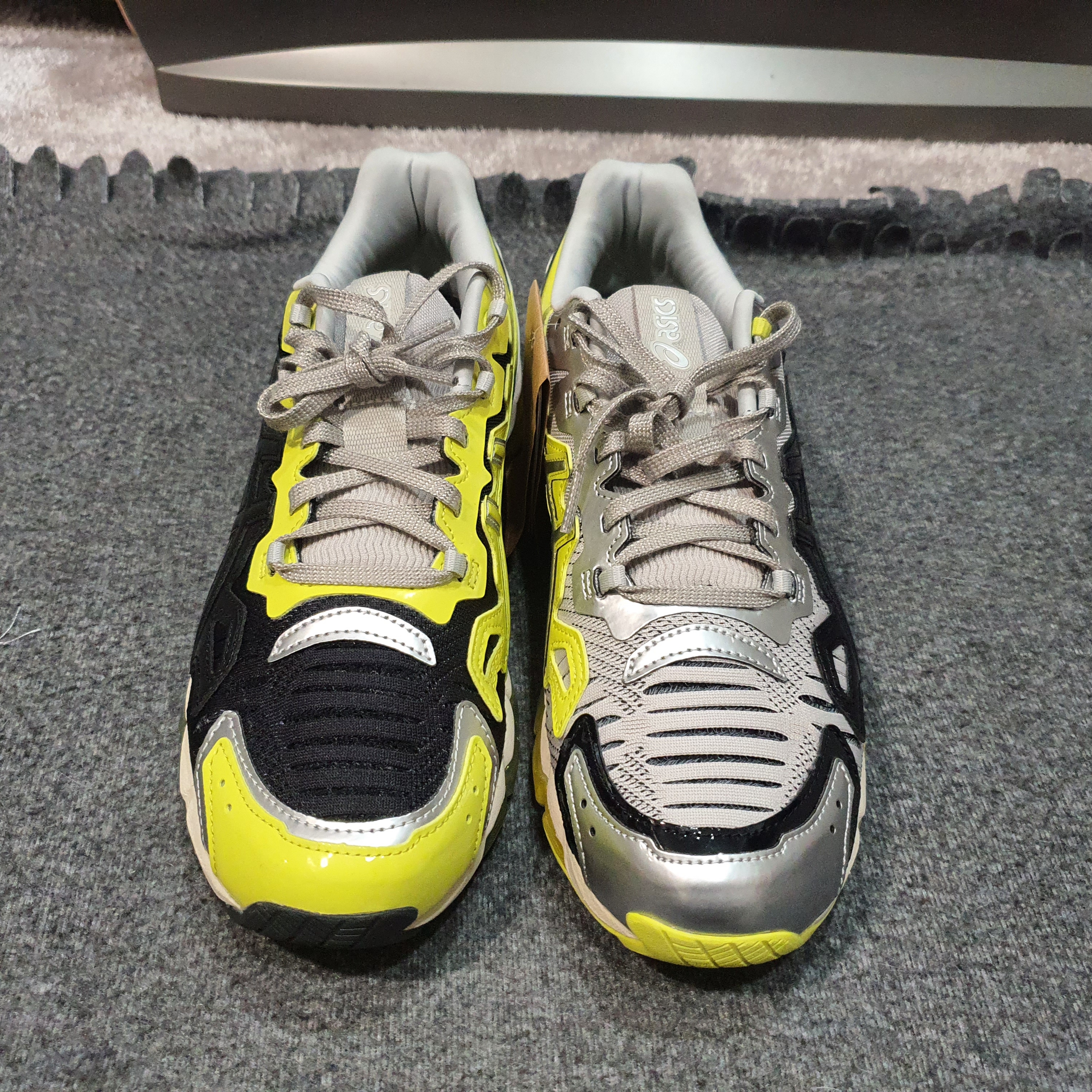 Asics x GmbH Gel-Quantum 360 6 Pure Silver Sour Yuzu 착용 스타일 - 3