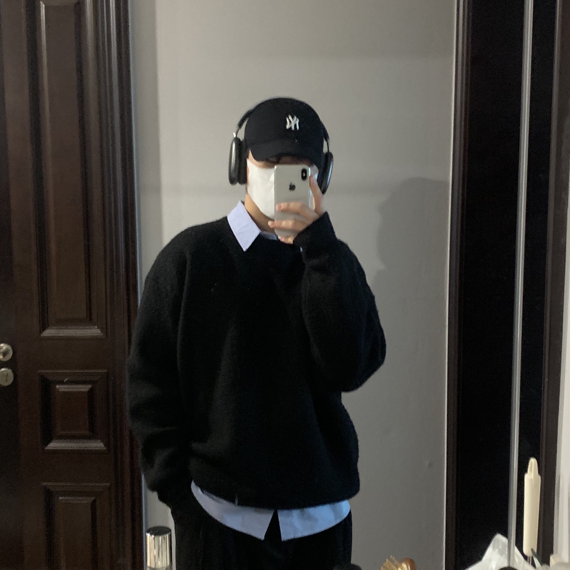 Apple AirPods Max Lightning Space Gray (Korean Ver.) 착용 스타일 - 1