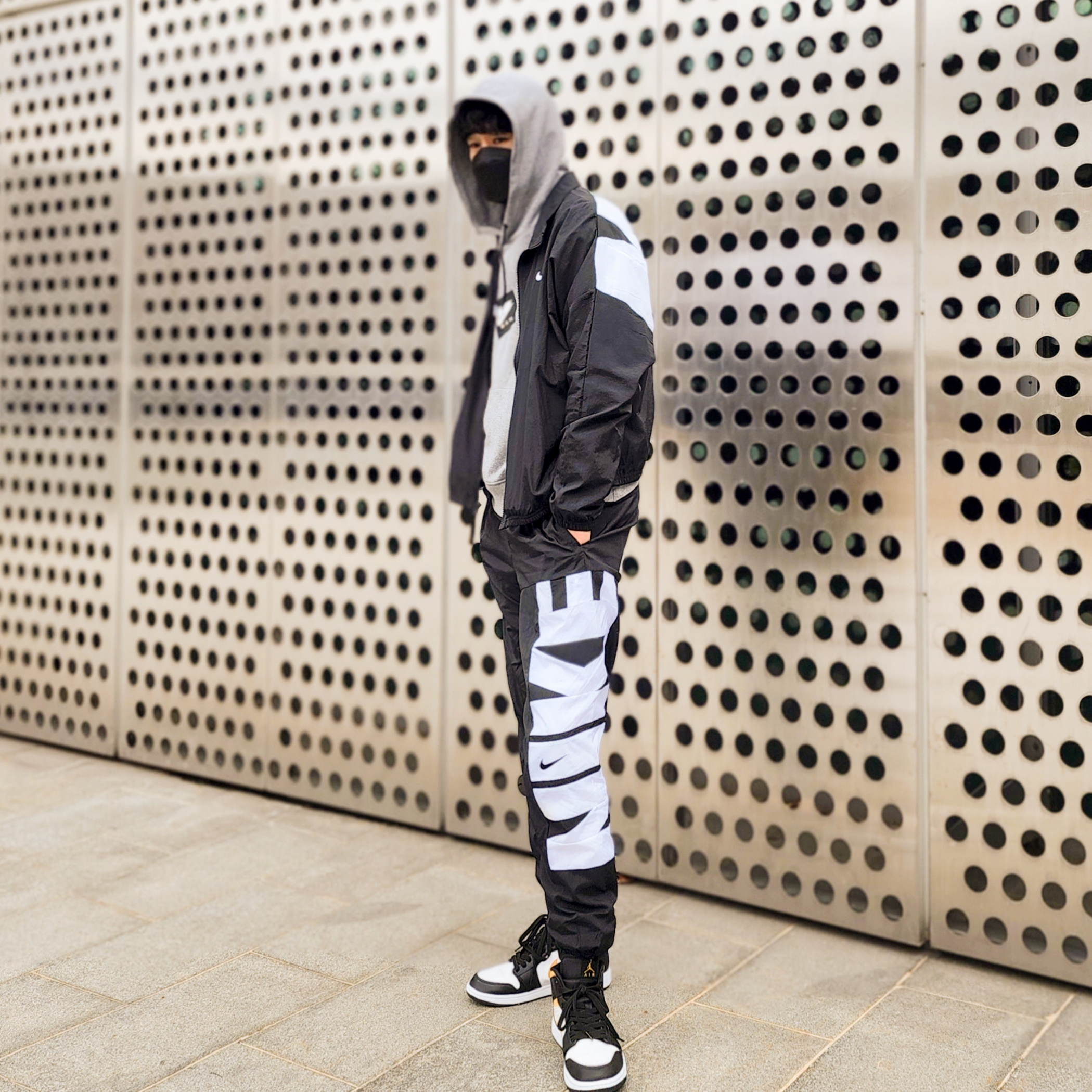 Nike Starting Five Jacket Black - Asia, Nike SB Fisherman Beanie Dark Grey Heather 착용 스타일 - 2