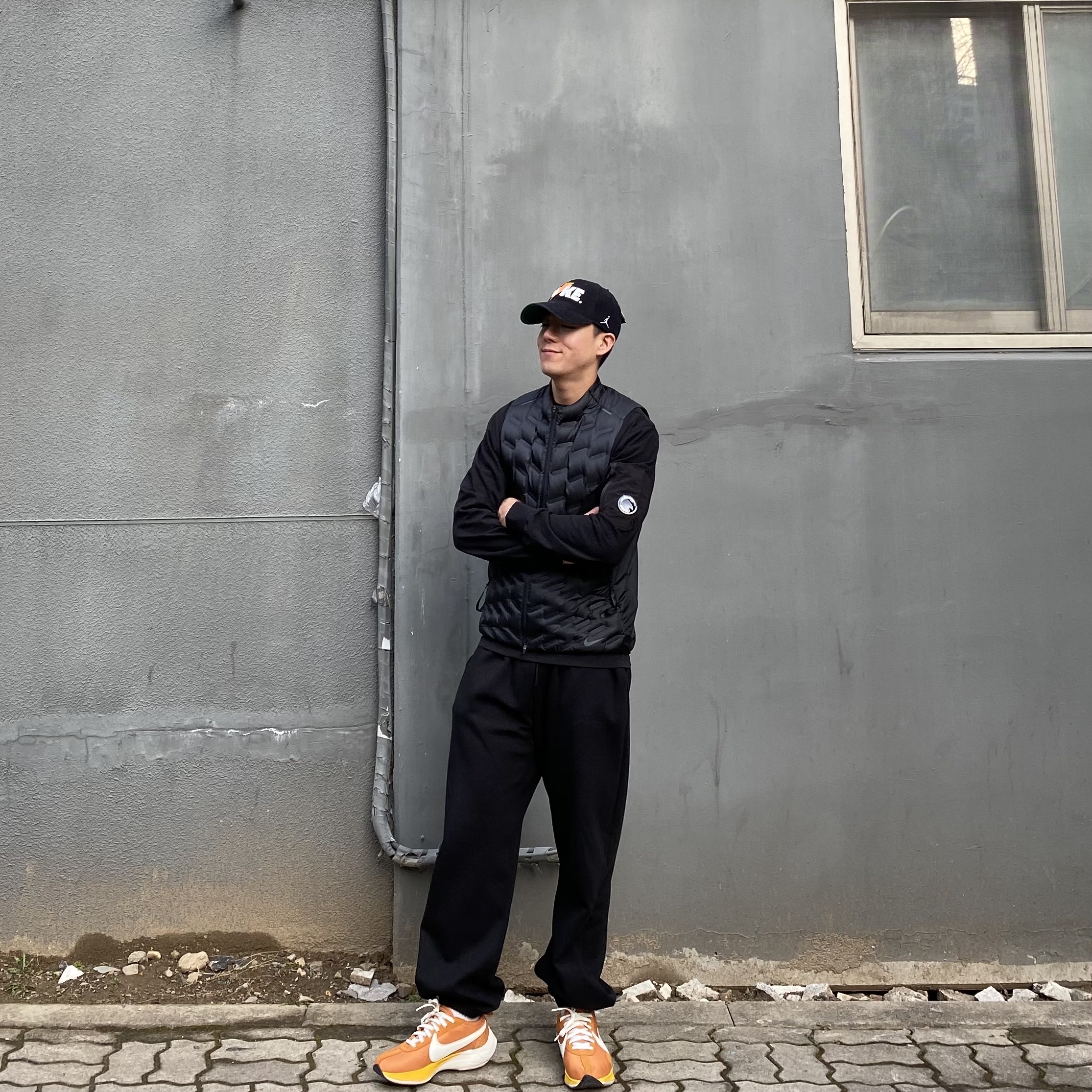 C.P. Company Light Fleece Crewneck Sweatshirt Black - 22SS, Nike Moon Racer Monarch 착용 스타일