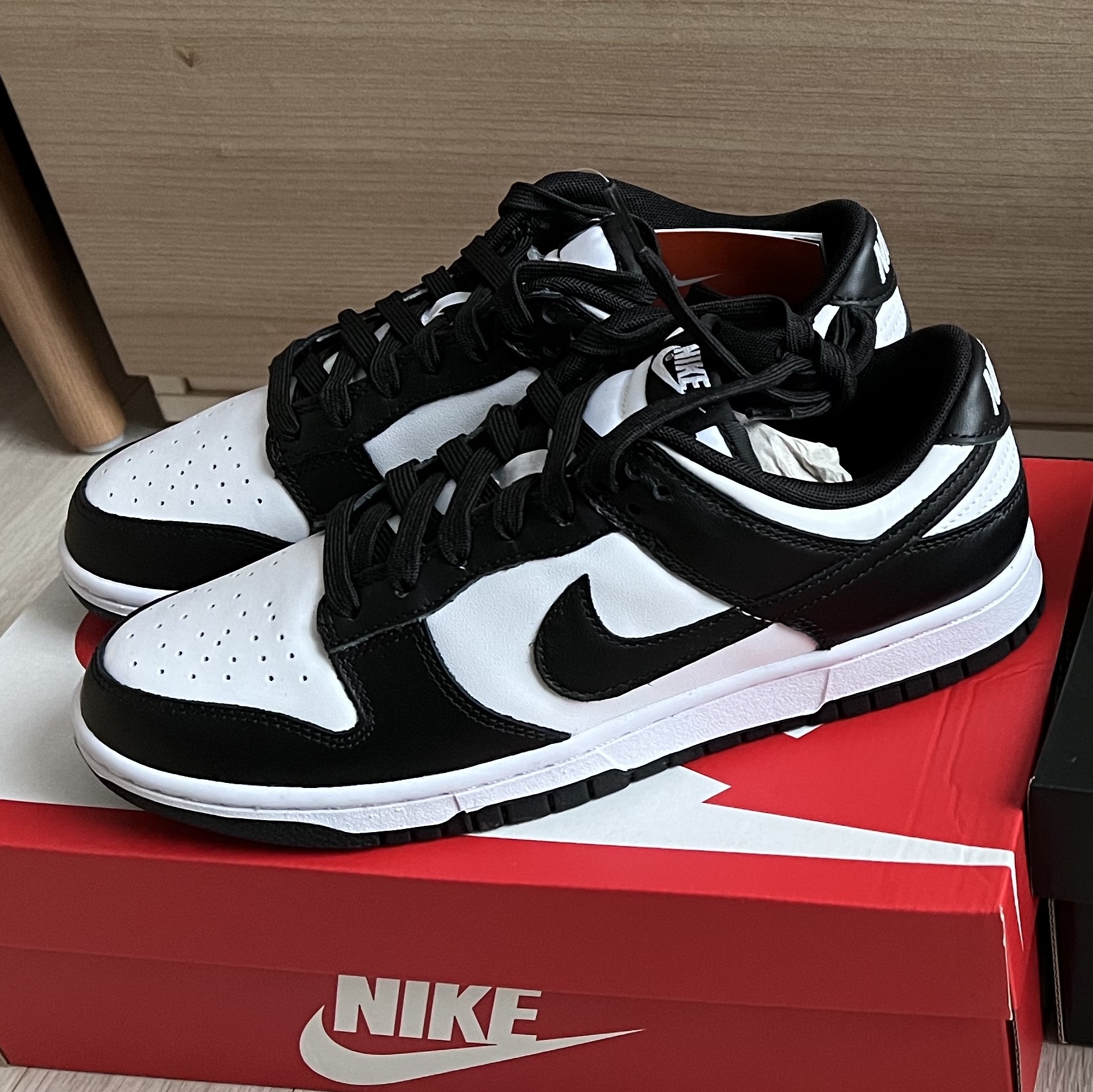 Nike Dunk Low Retro Black 착용 스타일