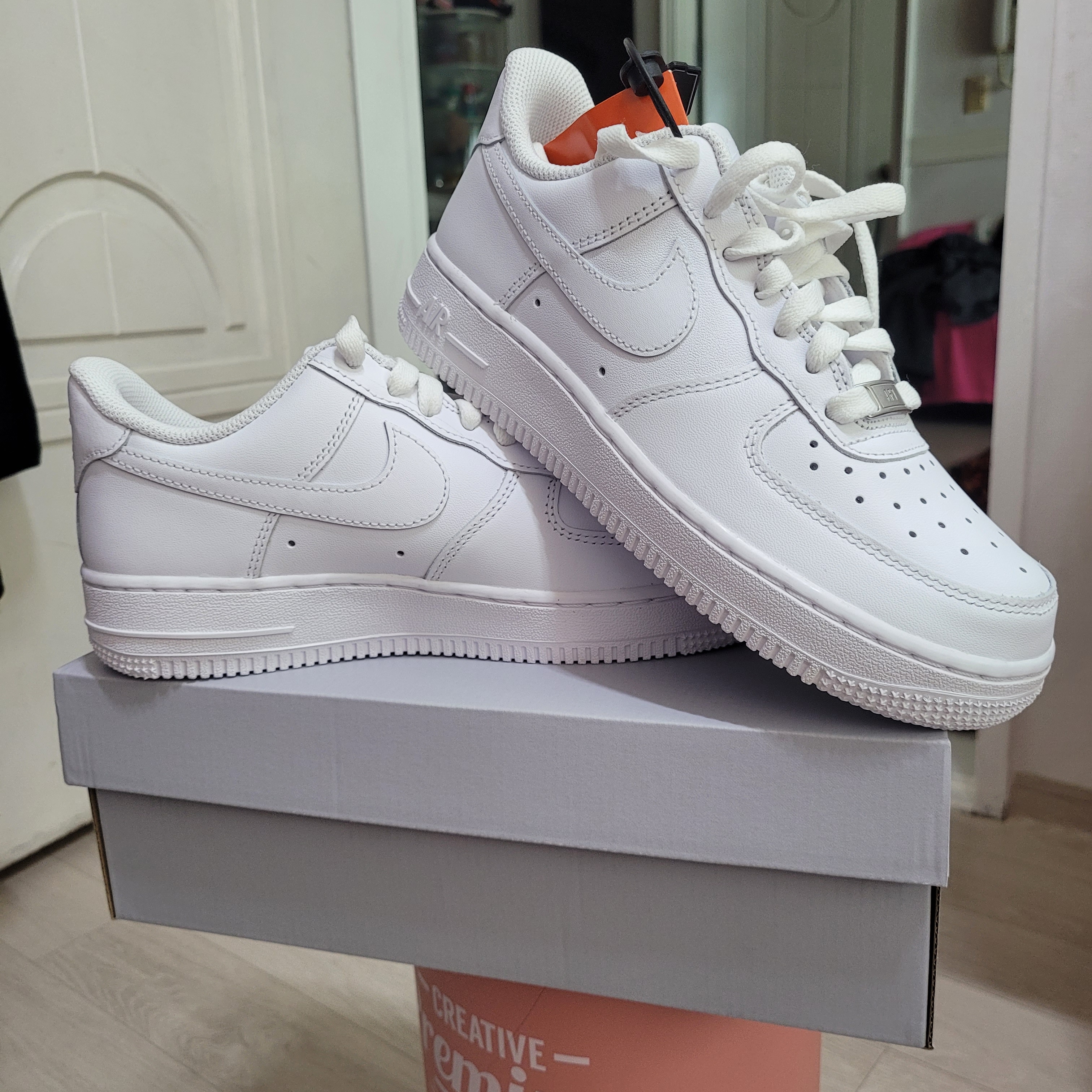 (W) Nike Air Force 1 '07 Low White 착용 스타일